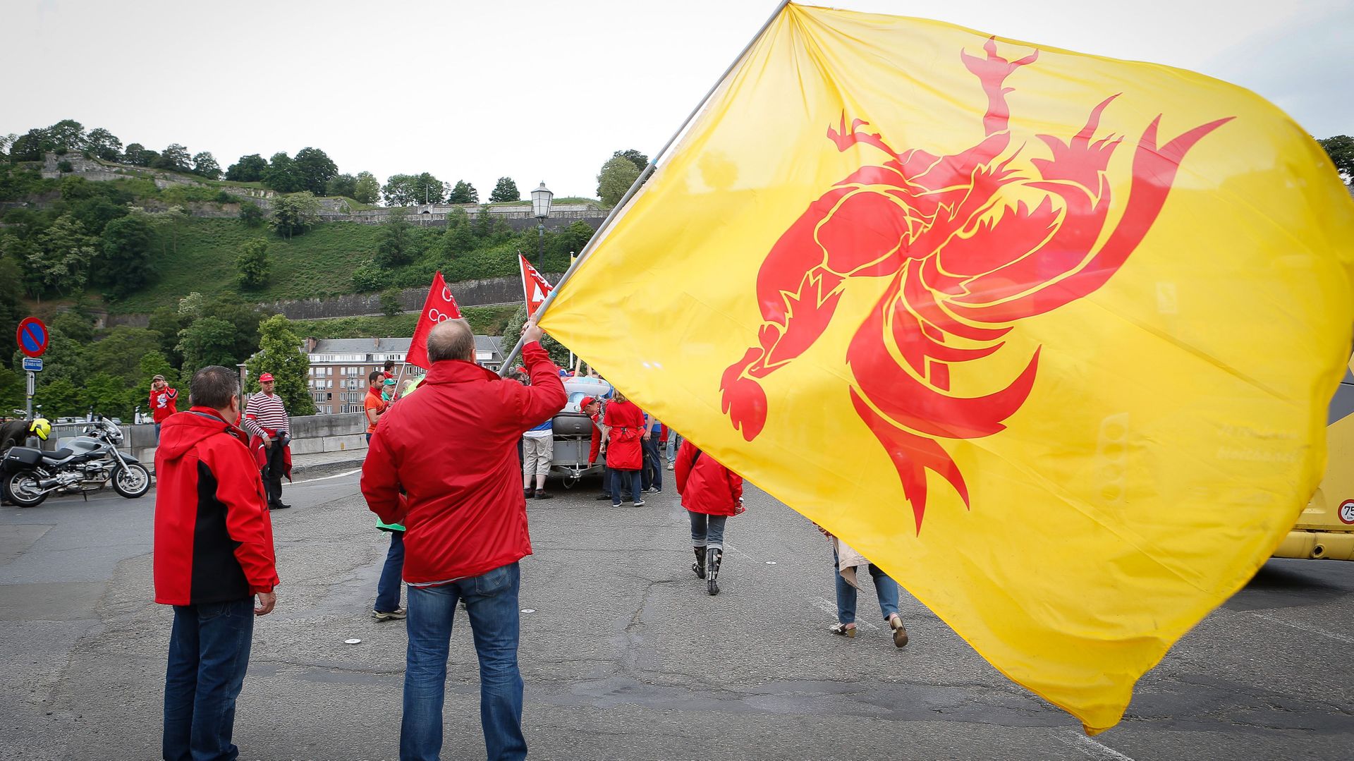 Namur premier petit déjeuner solidaire 100 wallon RTBF Actus