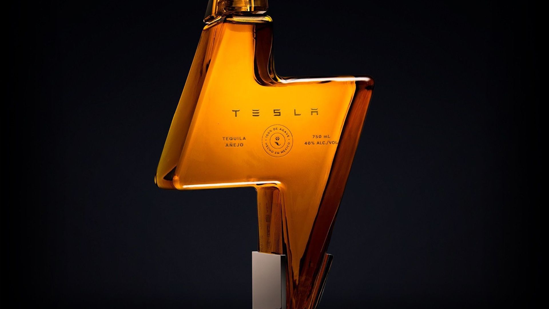 La tequila de Tesla était à l'origine vendue 250 dollars la bouteille.