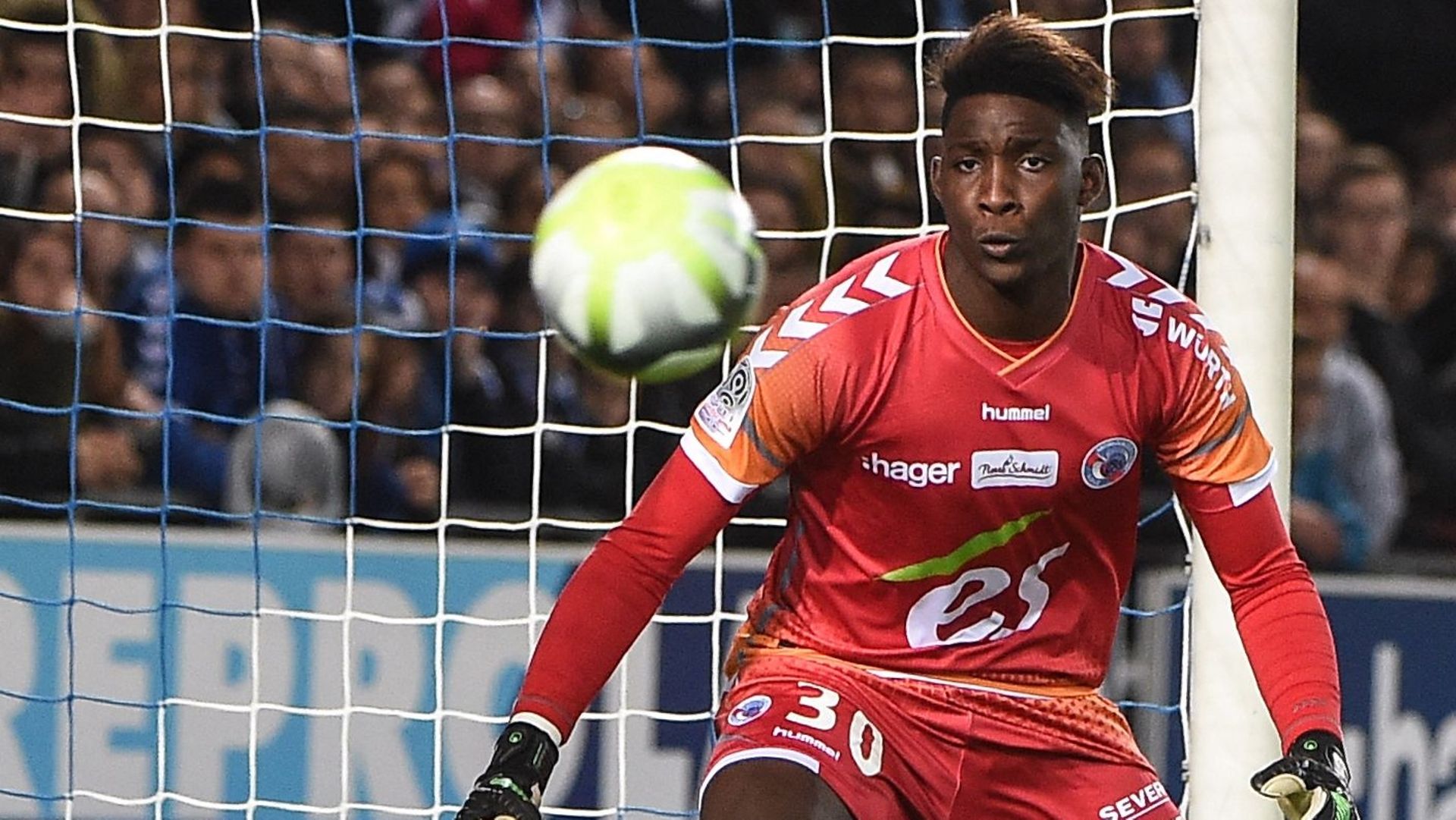 Bingourou Kamara rejoint Charleroi.