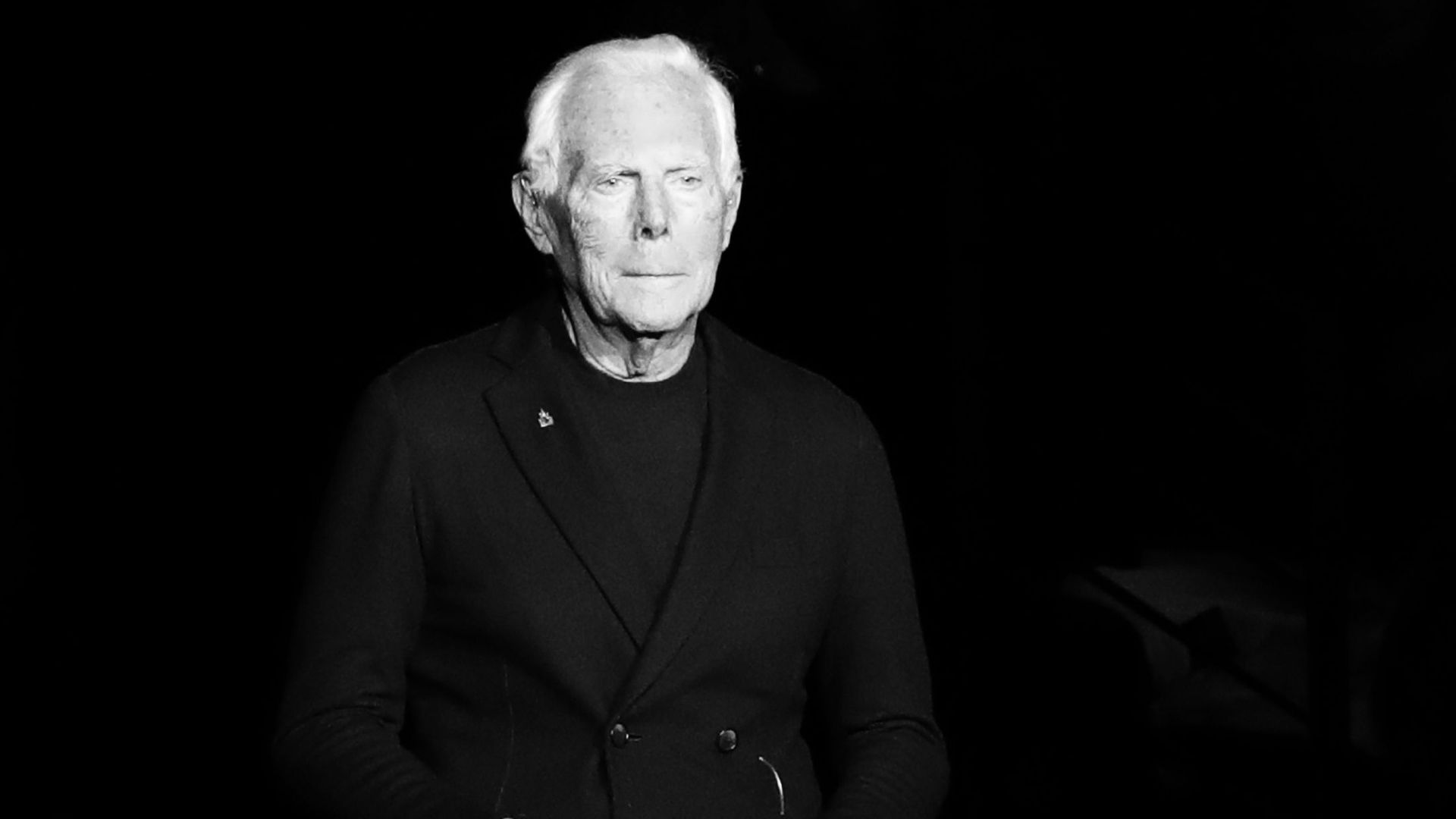"Avec Giorgio Armani, La Scala perd un supporter passionné et un interlocuteur précieux" : l’opéra milanais rend hommage au styliste italien