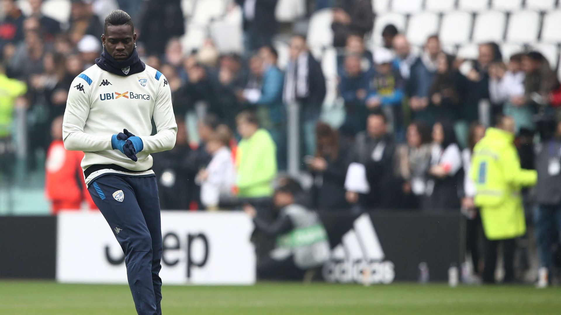 Mario Balotelli Signe Un Contrat De Deux Ans Avec Sion Rtbf Actus 