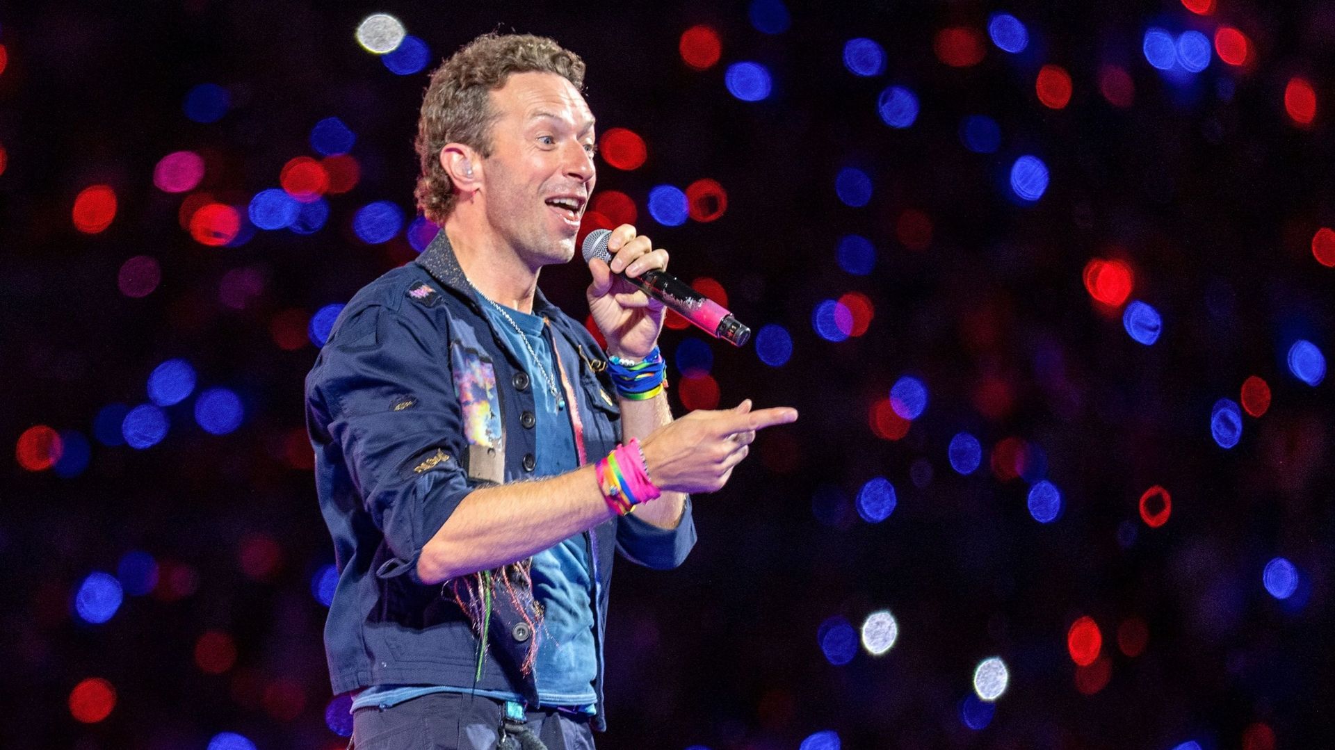 Coldplay évoque Charlie Kirk lors de son dernier concert à Wembley et invite à "envoyer de l'amour"