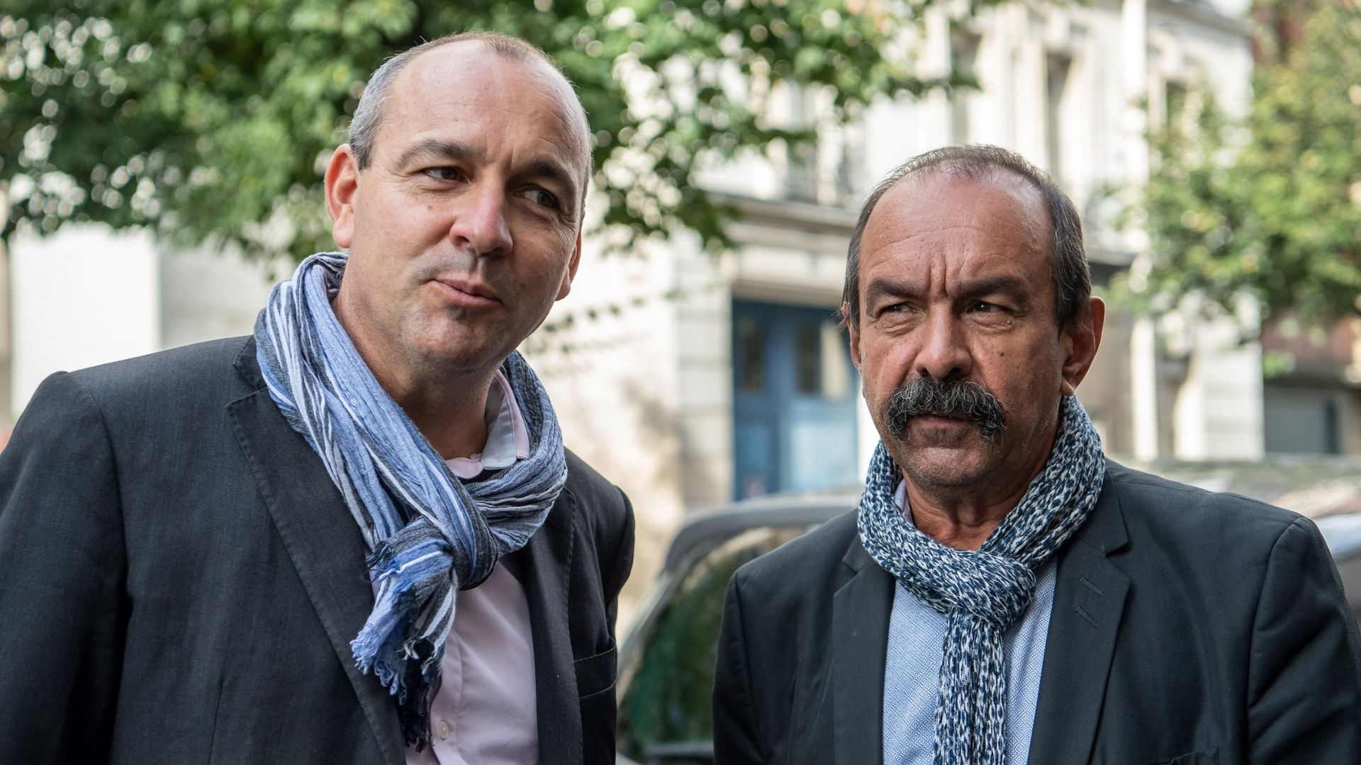 Le secrétaire général de la CGT Philippe Martinez (à gauche) et le secrétaire général de la CFDT Laurent Berger à Paris, le 29 septembre 2021.