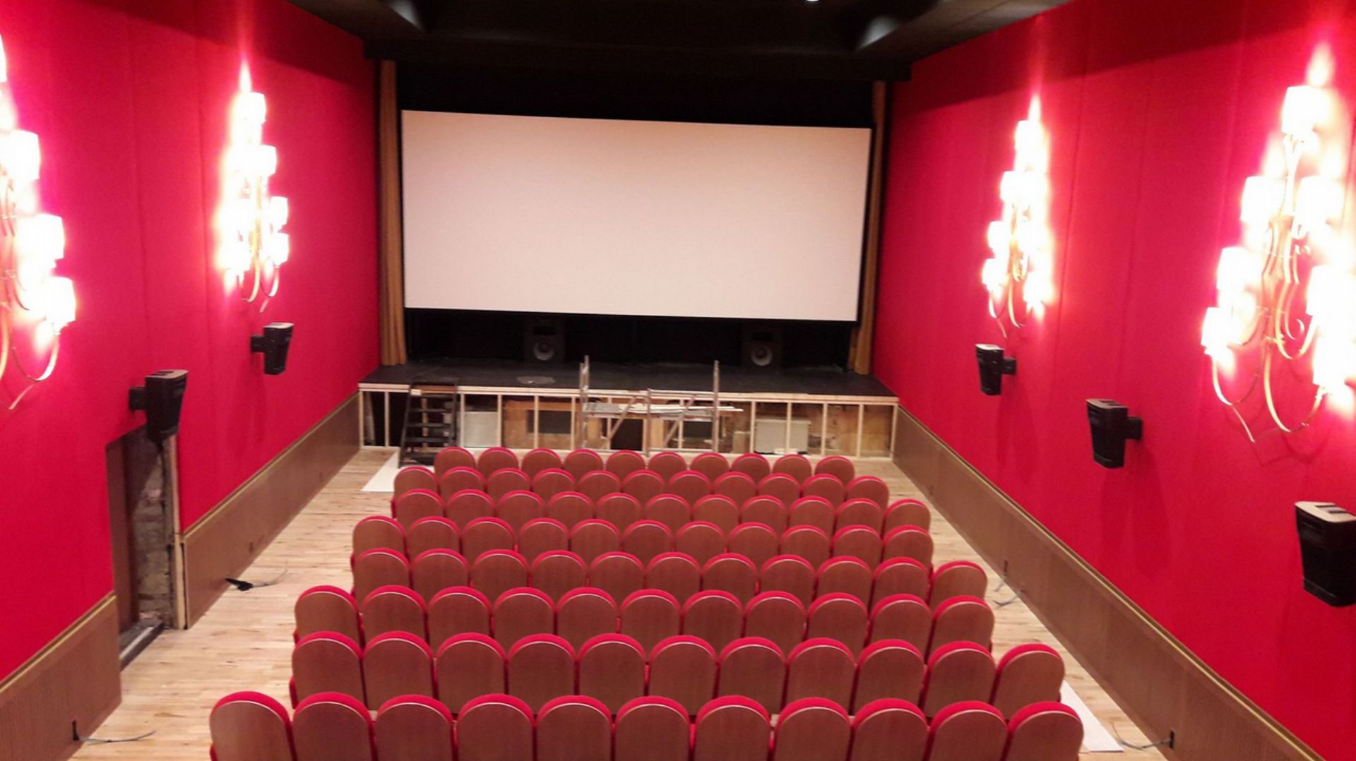 A Waremme, le cinéma "Les Variétés" referme ses portes.