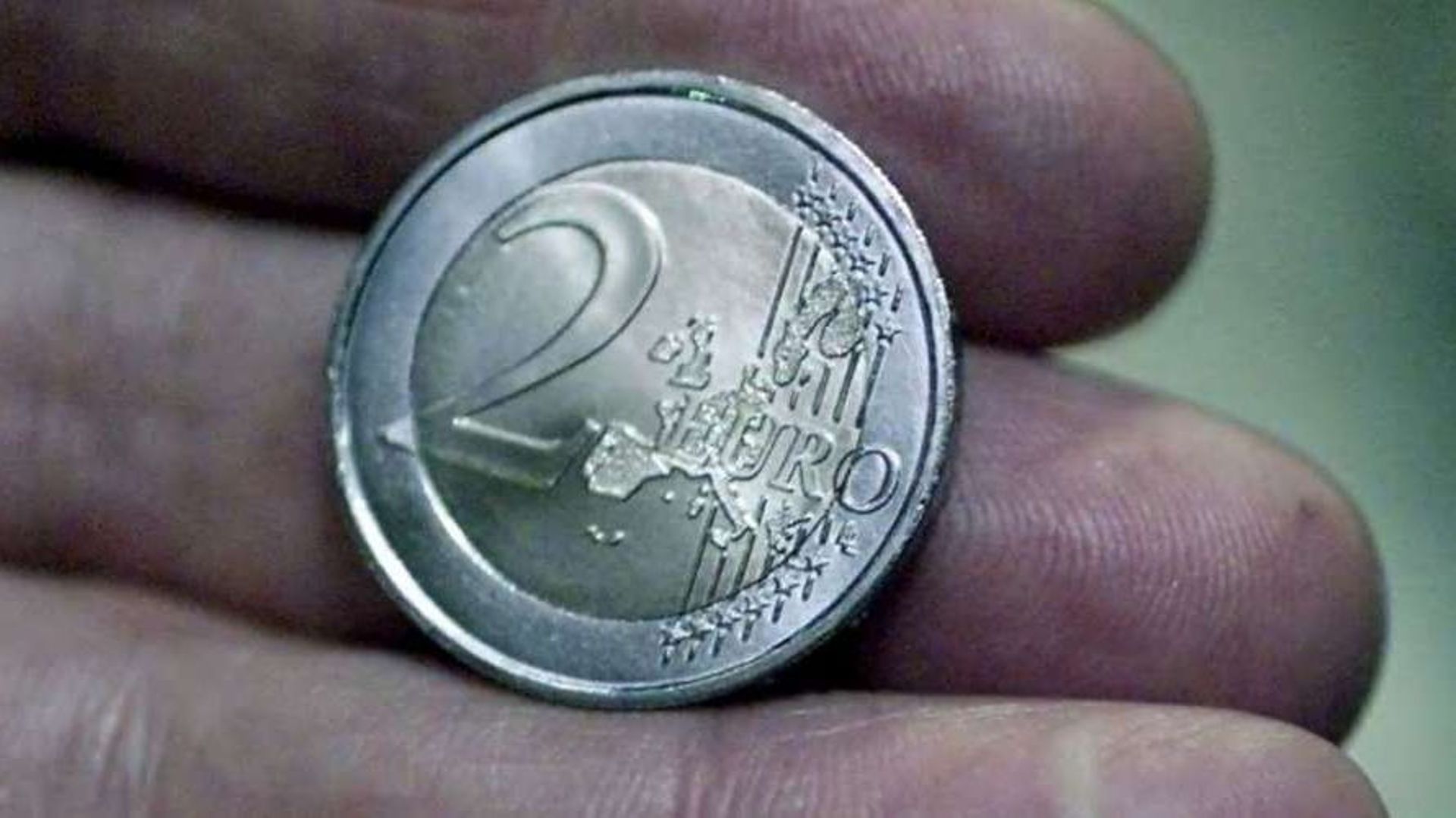 Méfiez-vous des pièces de 2€! 