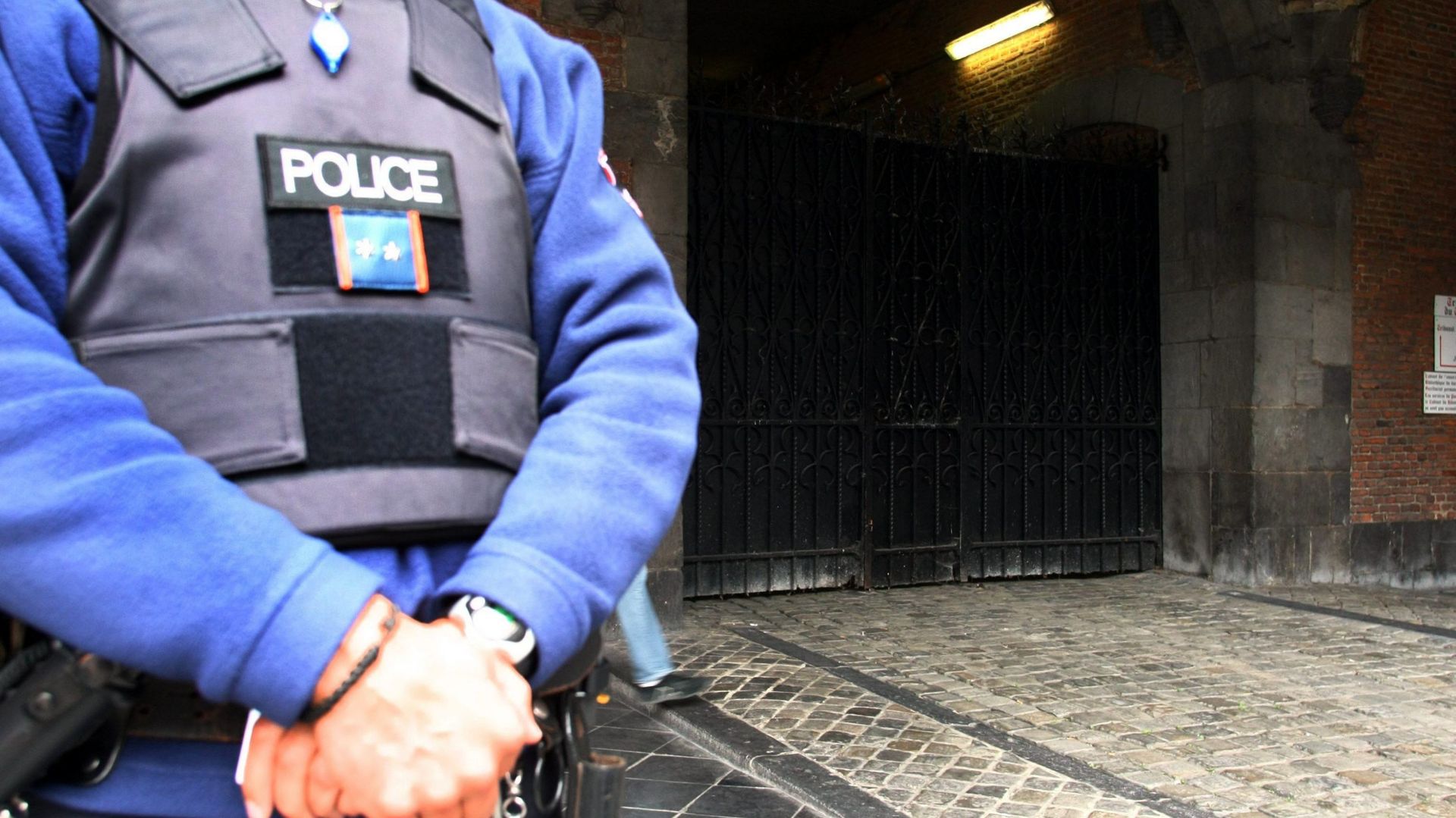Une étudiante étranglée et poignardée dans son kot à Liège: un suspect aurait été interpellé