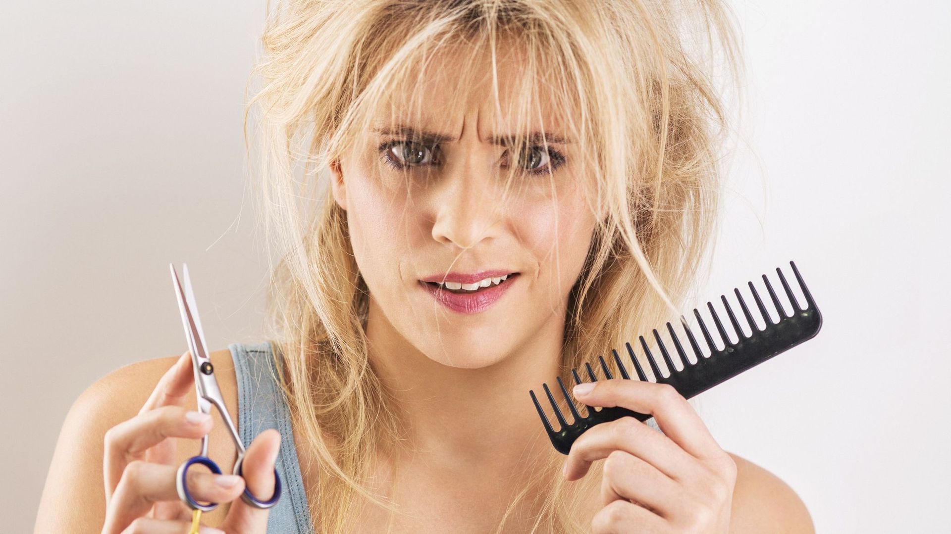 Vos cheveux frisent le ridicule ? Voici quelques astuces pour sauver la mise