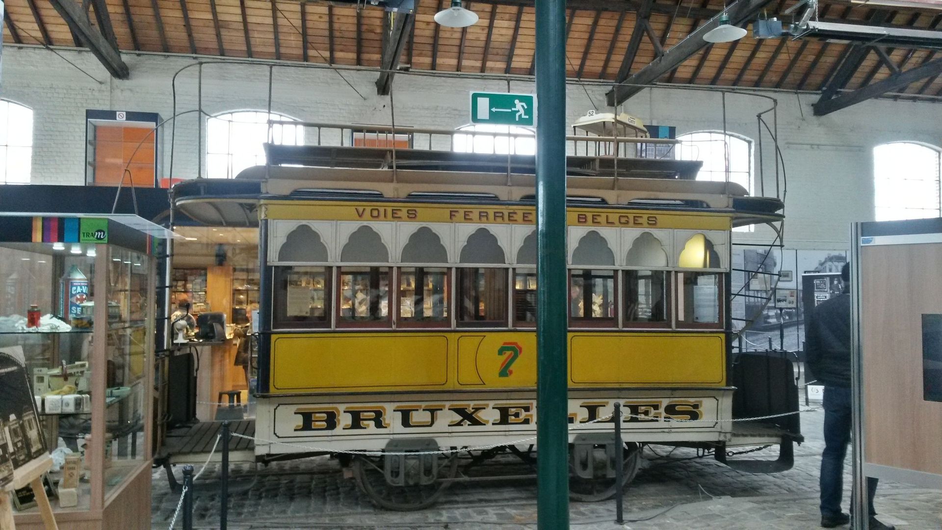 Voiture à impériale du premier tram hippomobile de Bruxelles.
