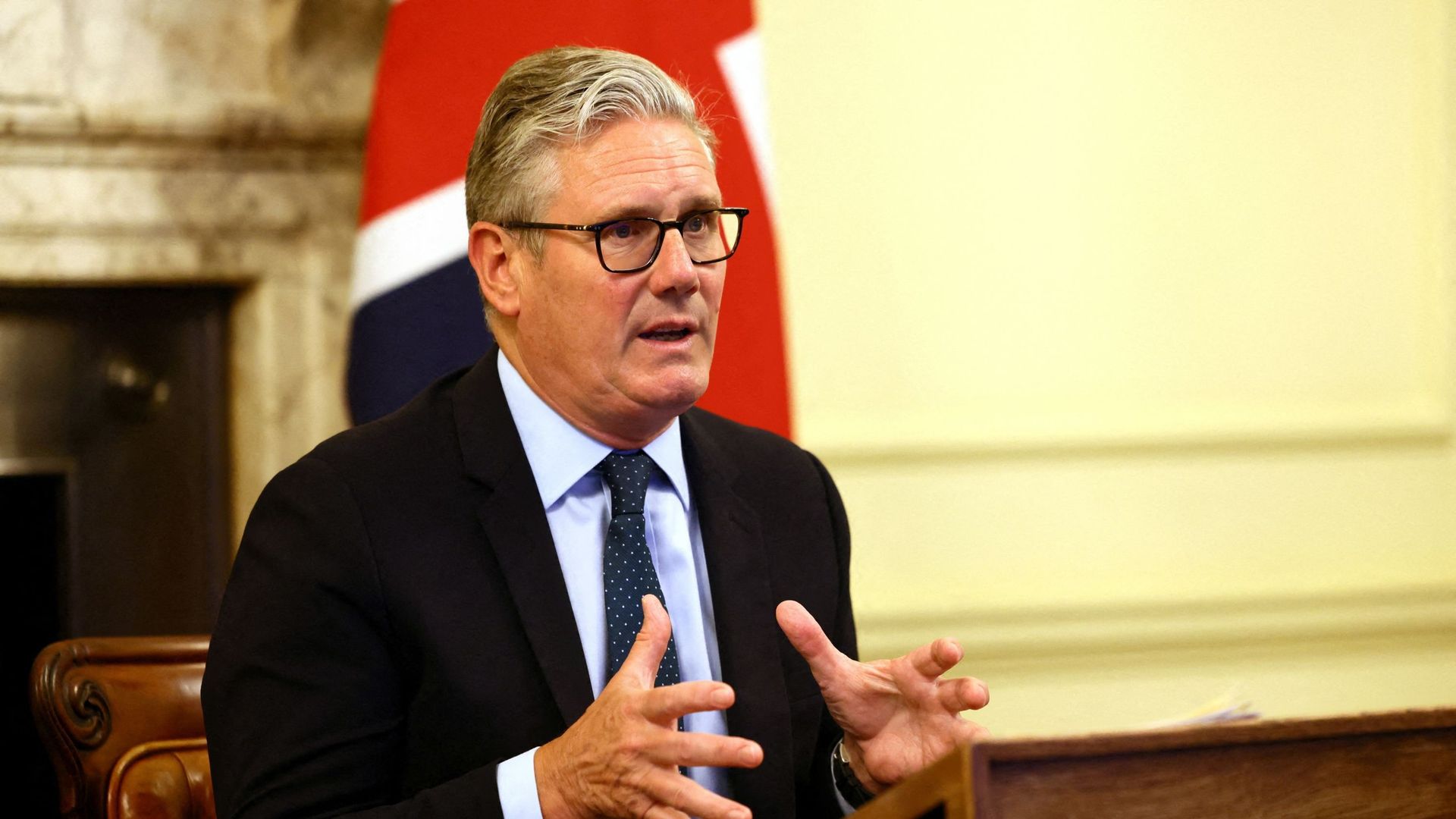 Royaume-Uni : le Premier ministre Starmer remanie son gouvernement après la démission de sa vice-Première ministre