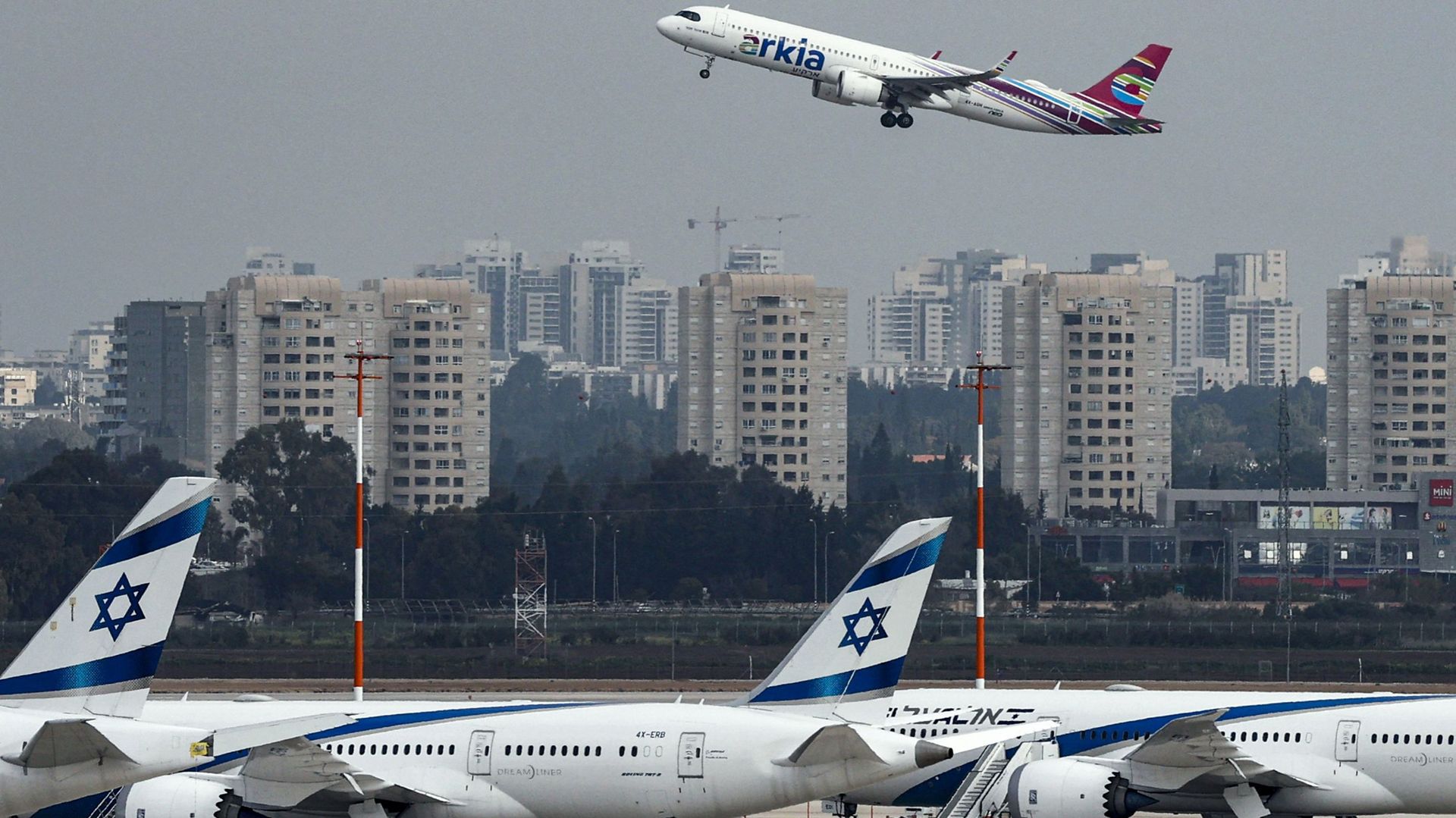 Israël-Palestine: le Hamas affirme avoir lancé unr roquette vers l'aéroport d'Eilat
