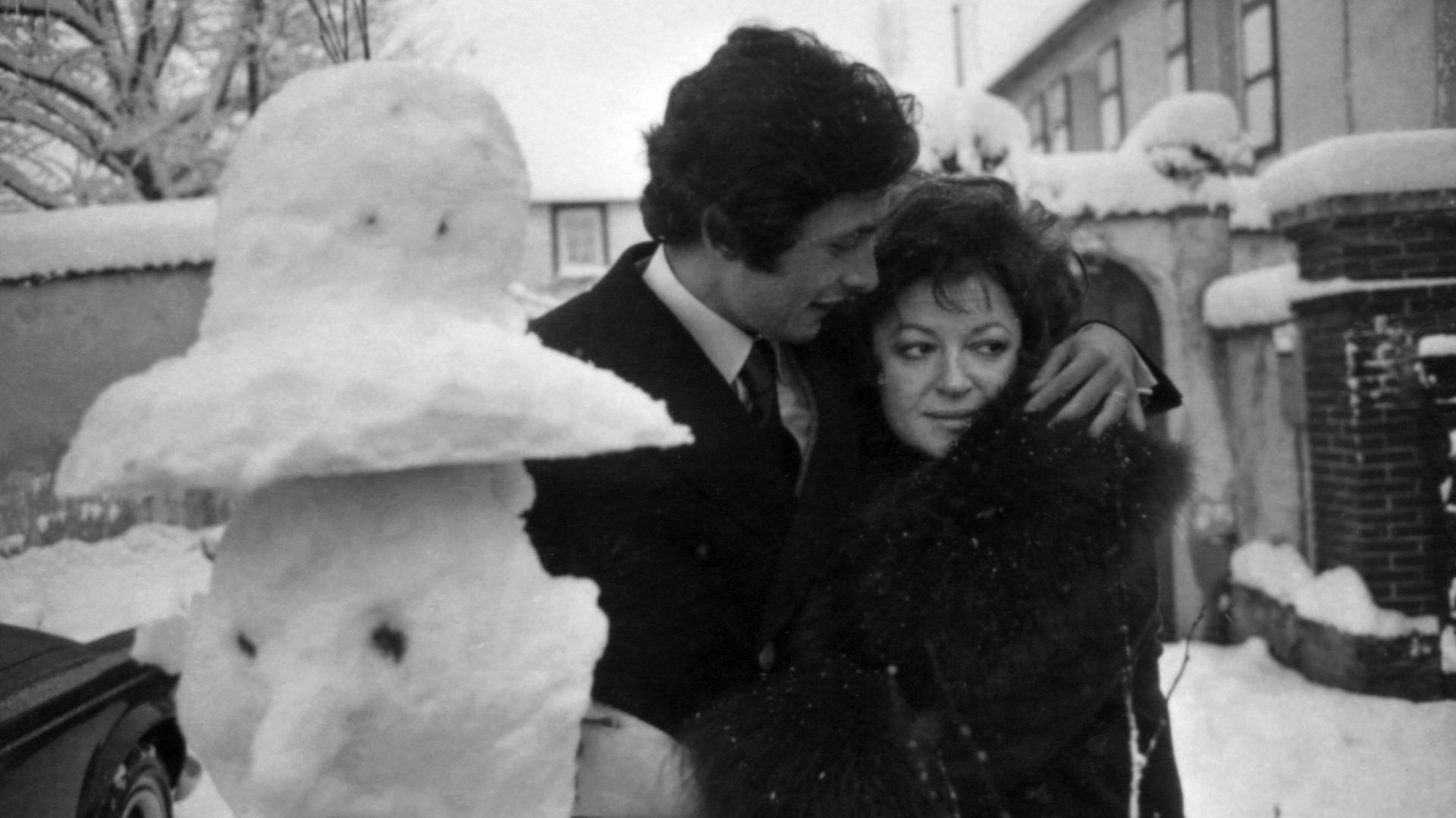 Régine et son mari Roger Chourkroun juste après la cérémonie de mariage à Boncourt (Eure-et-Loir), le 7/12/1969