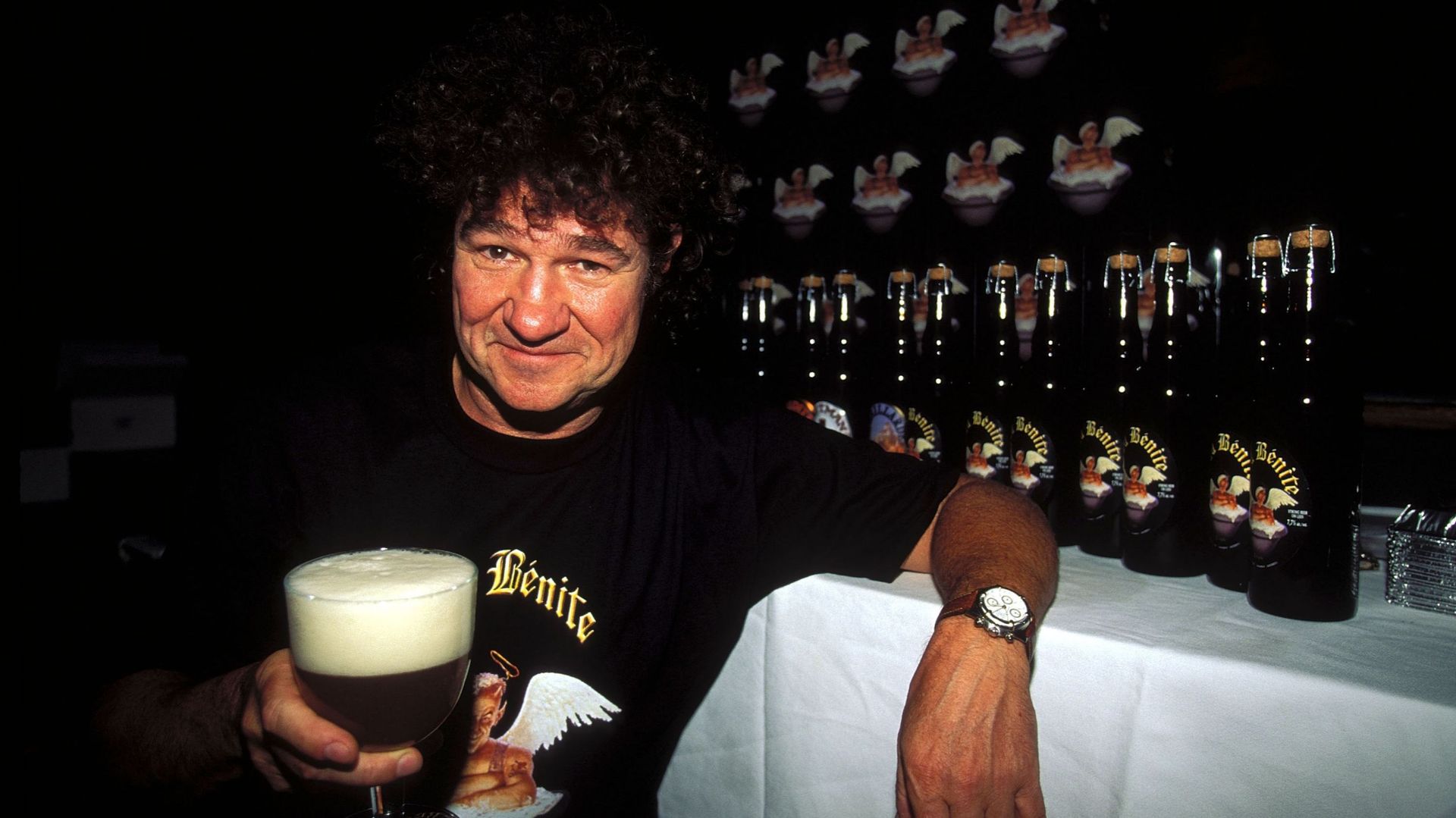 Singer Robert Charlebois presents his 6th beer: &#34;L&#39;eau benite&#34; In Canada In July1996-