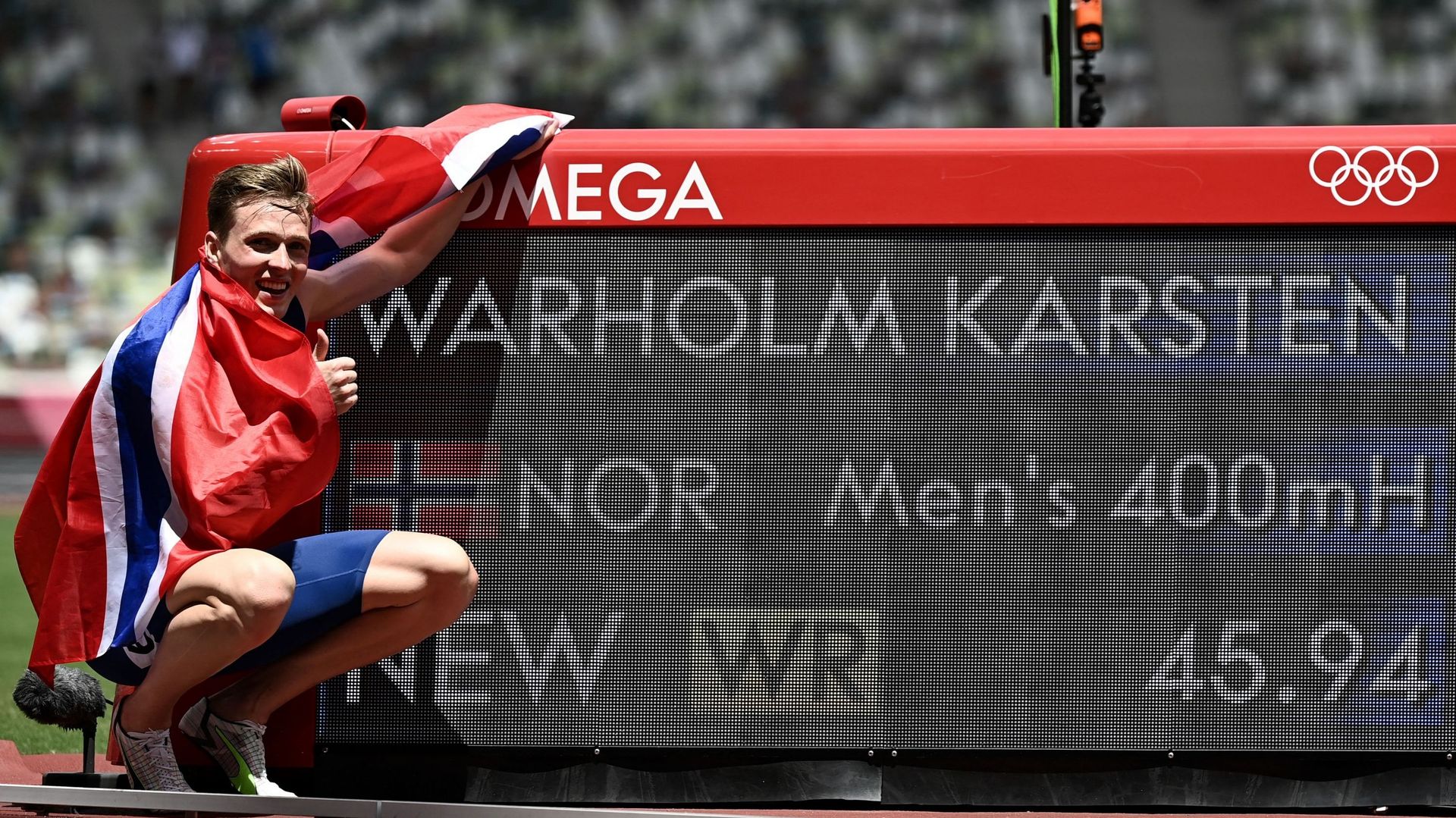 Le Norvégien Karsten Warholm a été sacré pour la première fois de sa carrière champion olympique du 400 m haies en améliorant son propre record du monde en 45 sec 94, mardi à Tokyo.