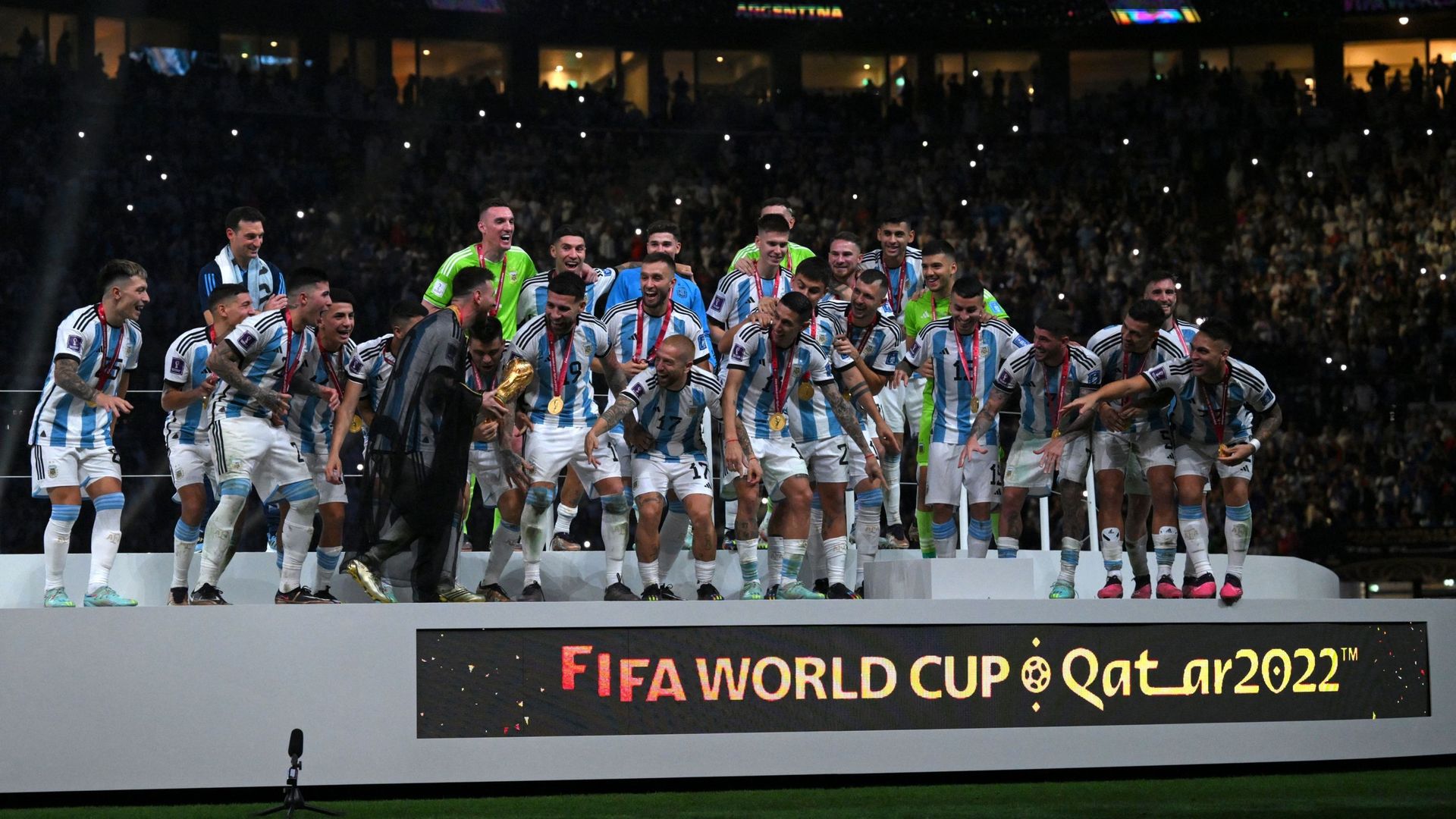 L'Argentine a remporté le trophée suite à sa victoire en finale de Coupe du monde contre la France.