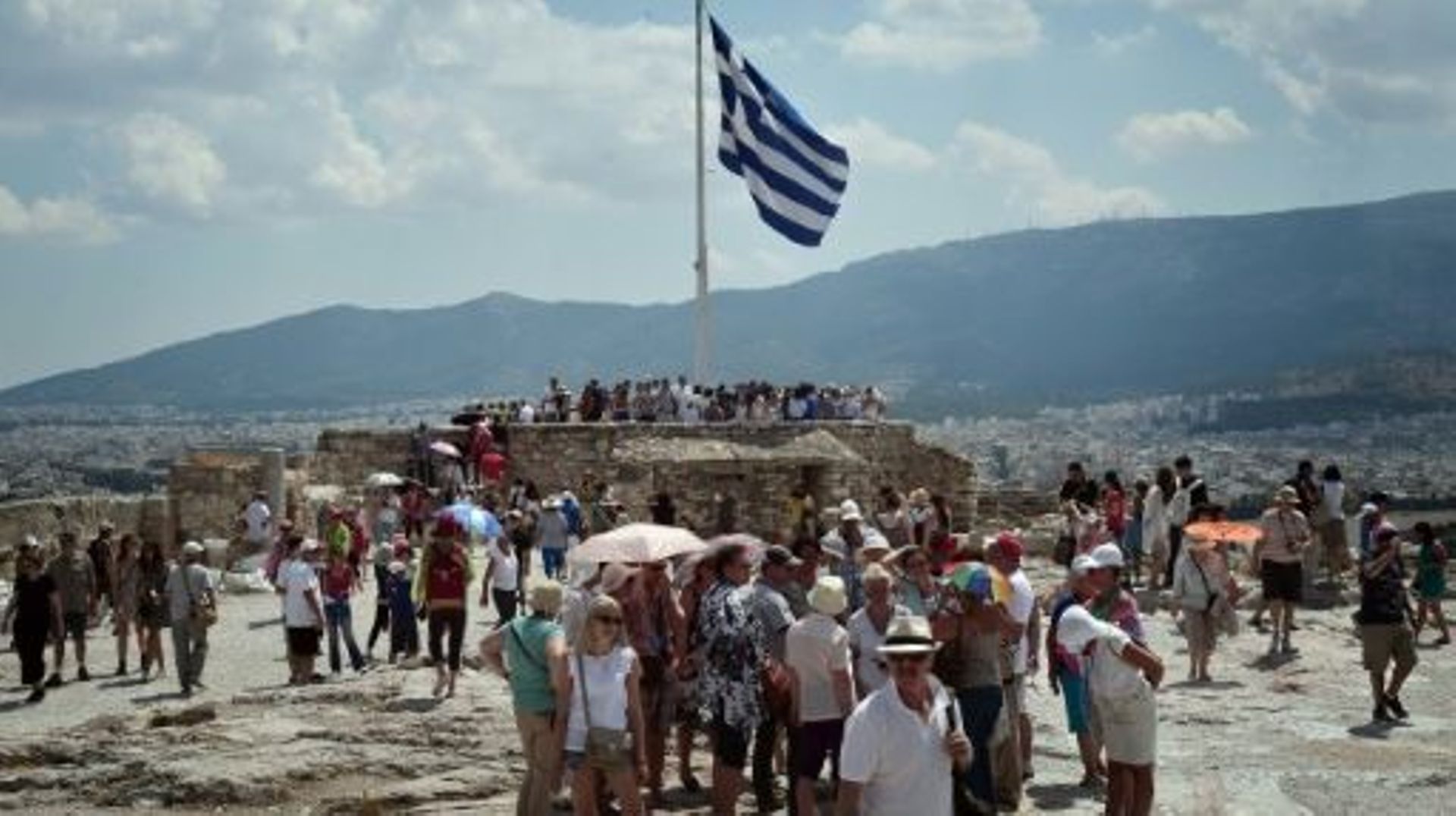 En Grèce, tourisme "as usual" malgré les restrictions bancaires