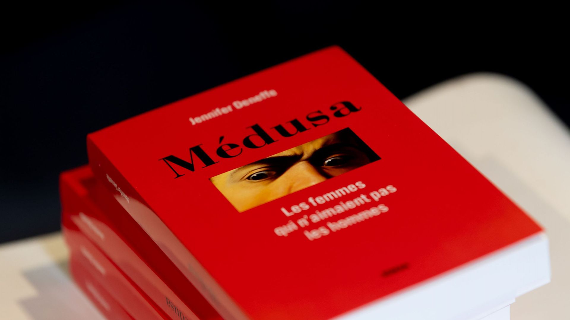 Médusa, deuxième roman de Jennifer Deneffe.