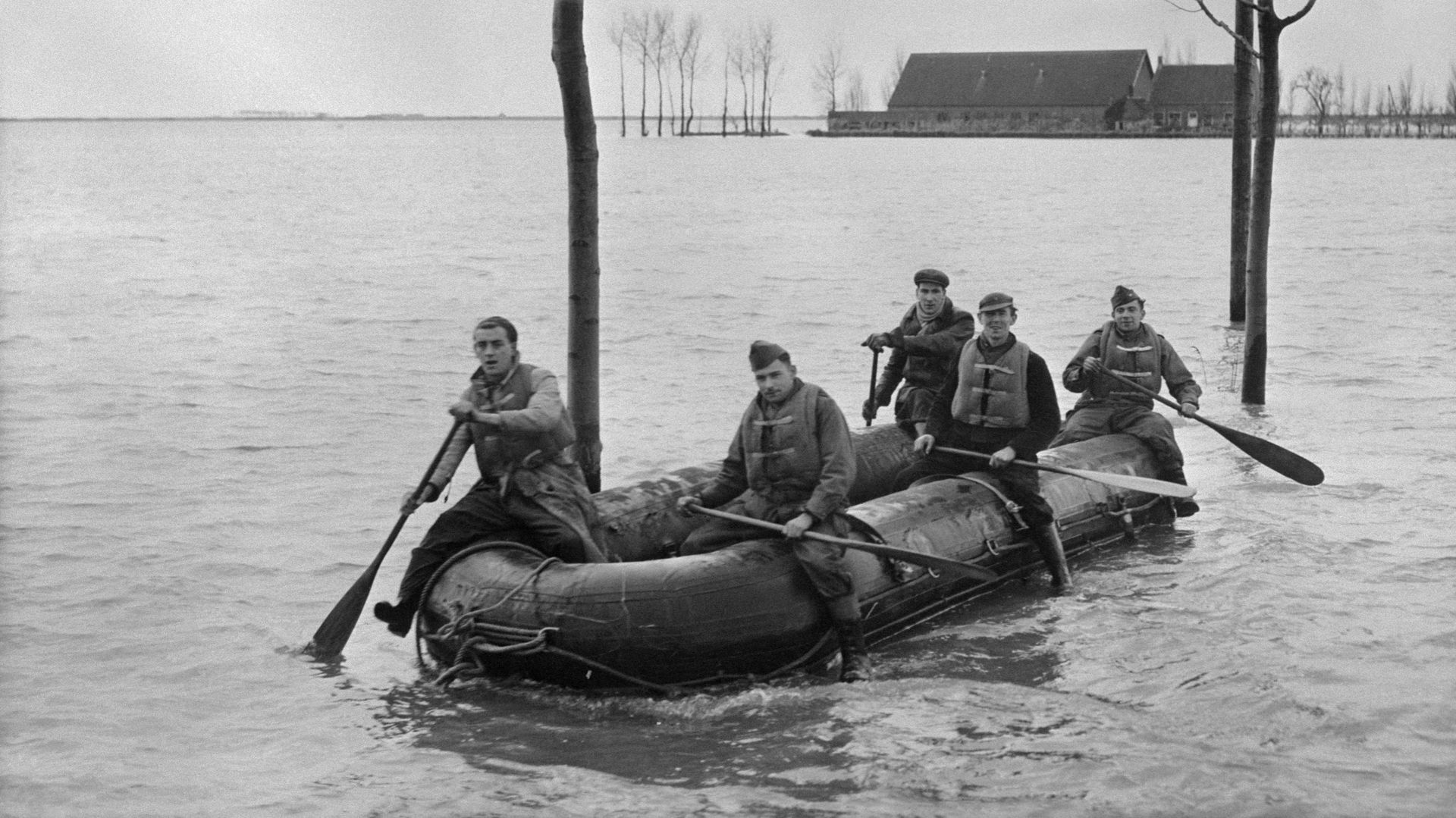 L’armée française vient en aide aux Pays-Bas