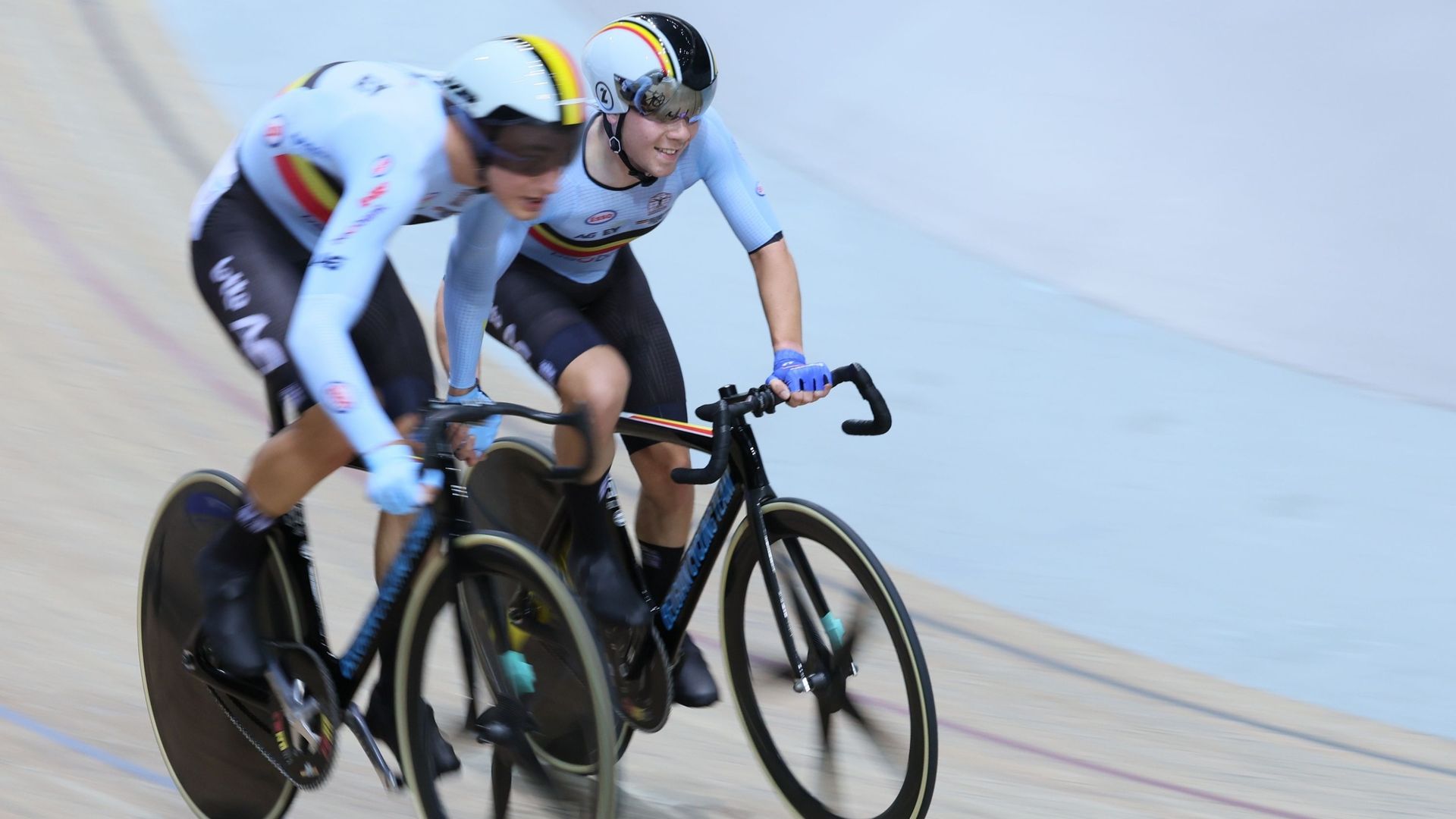 Mondiaux de cyclisme sur piste : les Belges empochent la médaille de bronze du Madison.