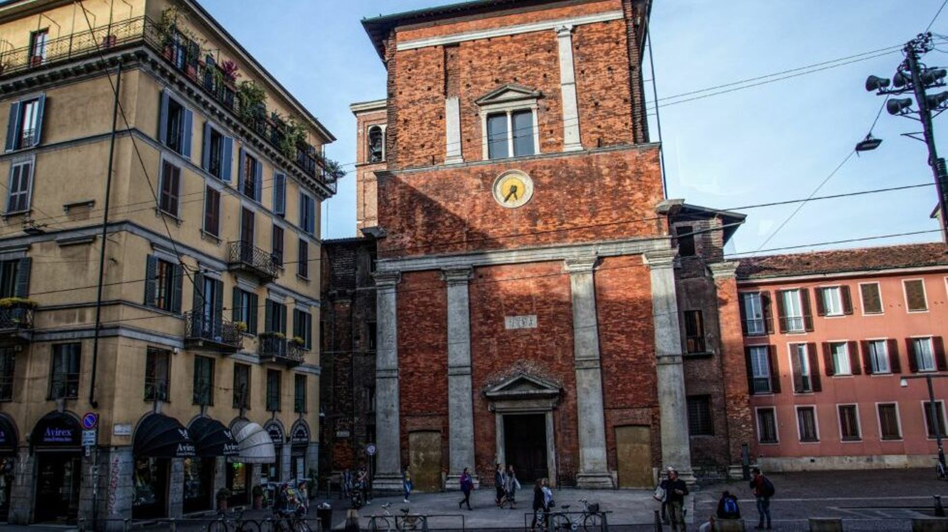 La basilique San Nazaro Maggiore, à Milan, ou a été trouvé le retable brabançon…