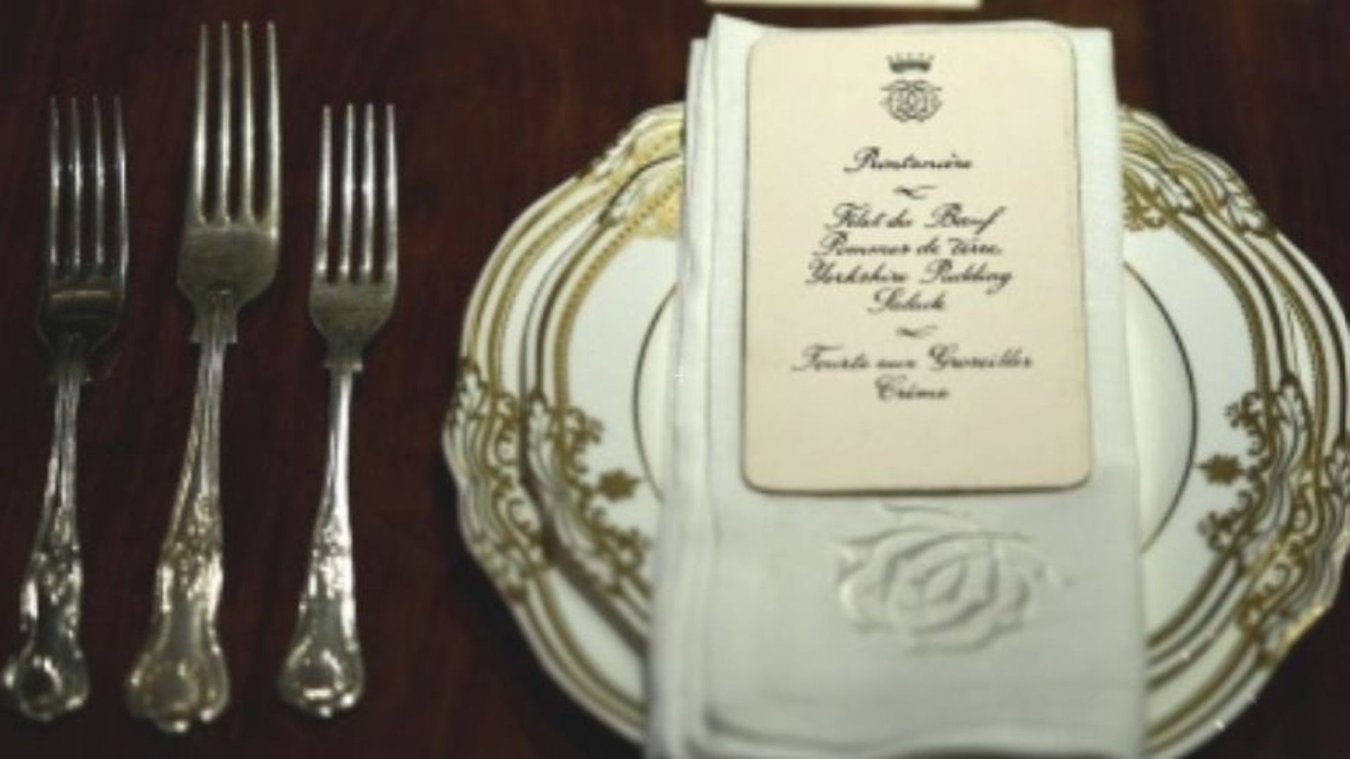 Les objets de la saga Downton Abbey s’envolent aux enchères