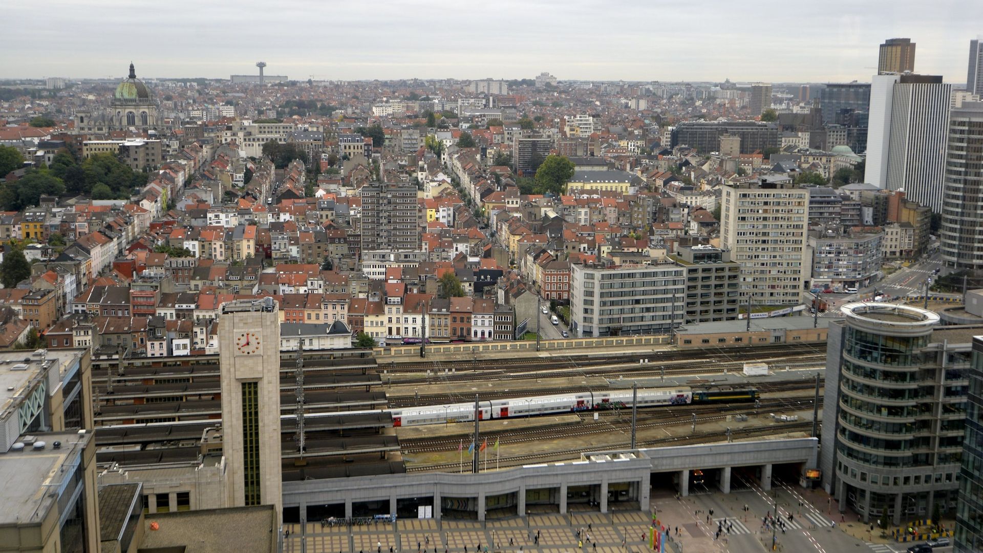 Une vue aérienne de la gare du Nord.
