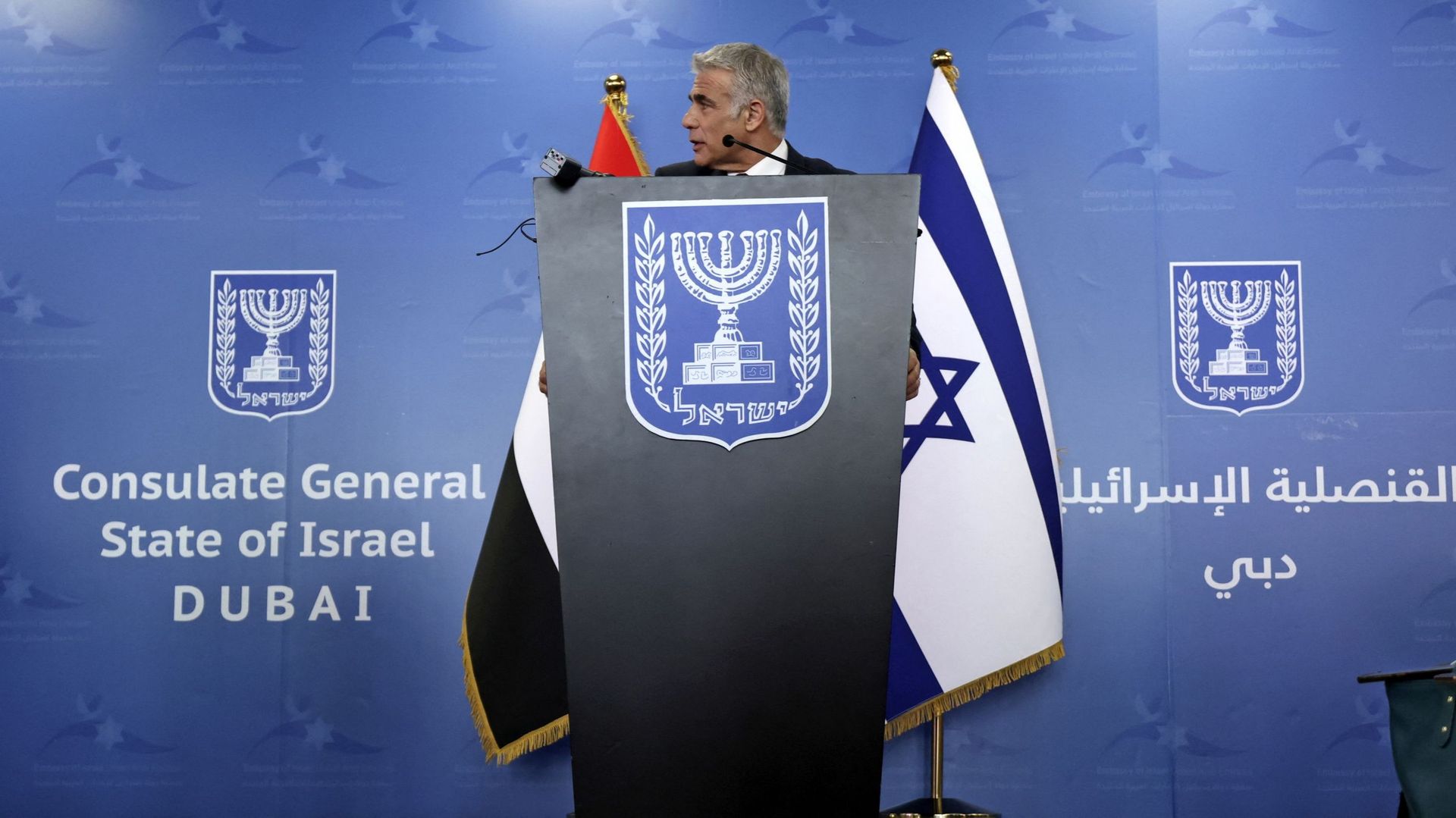 Le ministre israélien des Affaires étrangères Yaïr Lapid s’exprime au consulat Israélien à Dubaï le 30 juin 2021.