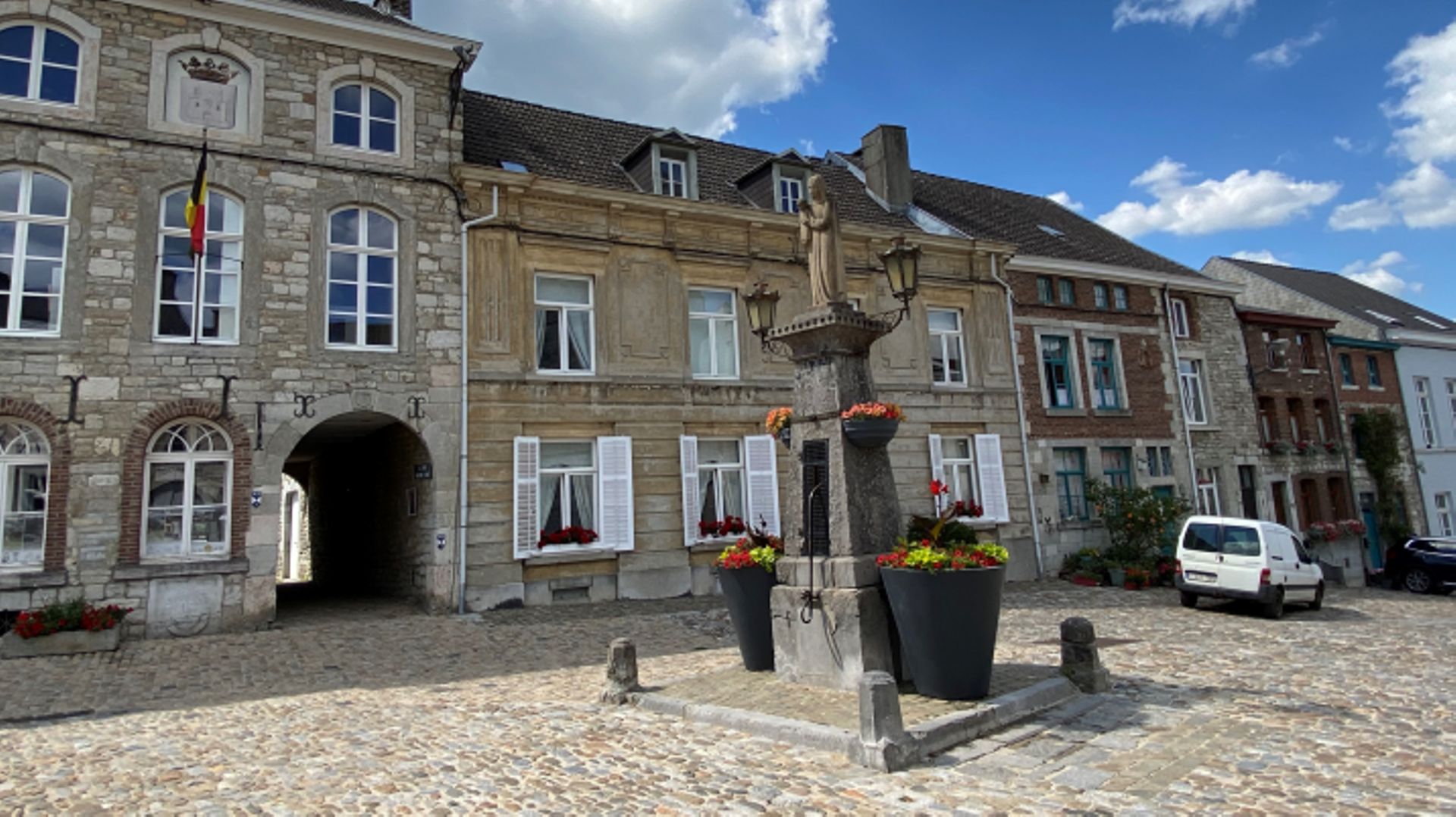 Limbourg, ancienne place forte médiévale, attire de plus en plus de touristes depuis qu'il fait partie des Plus Beaux Villages de Wallonie.