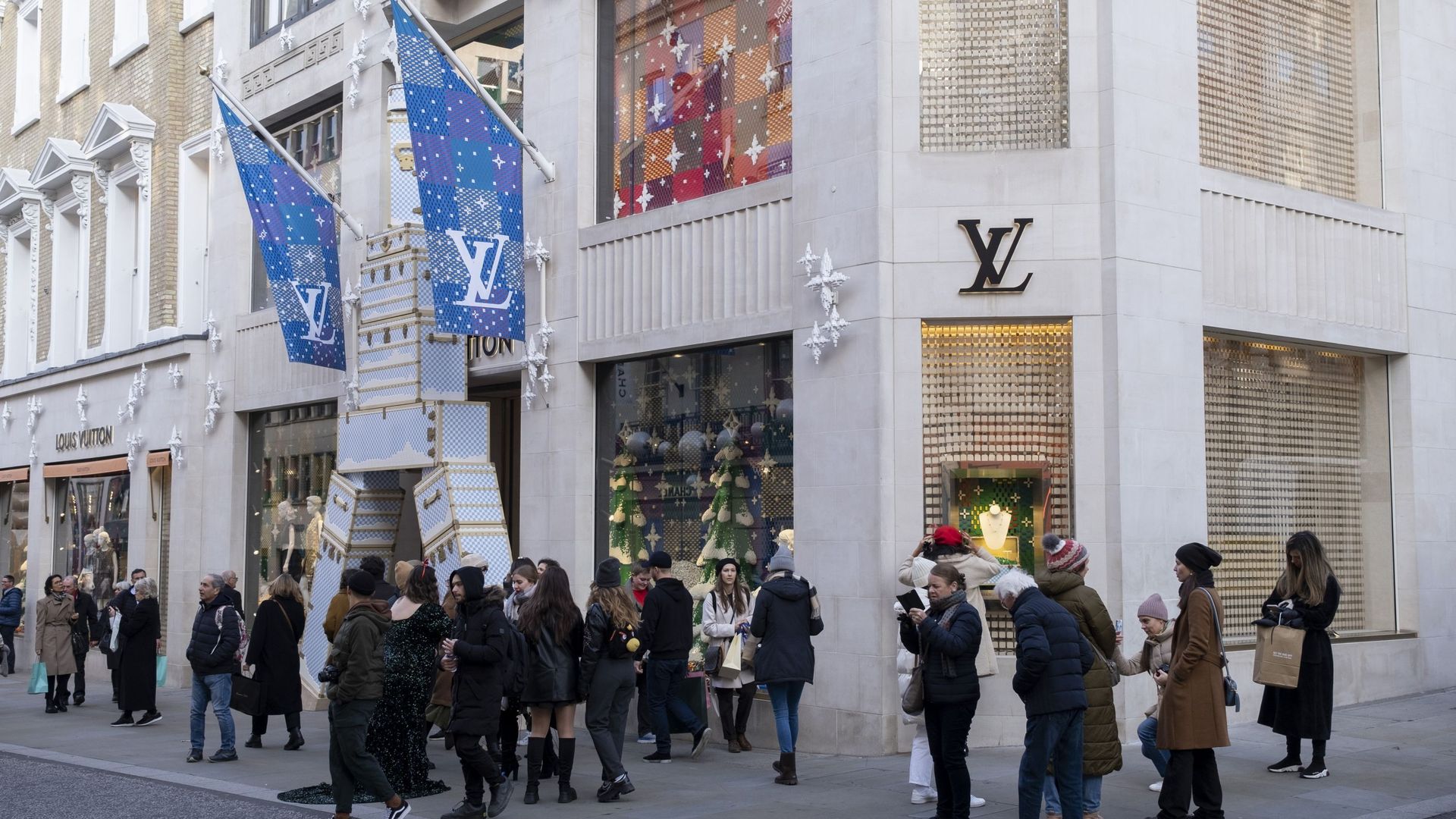 Voici le plus petit sac Louis Vuitton au monde et il va être vendu aux  enchères