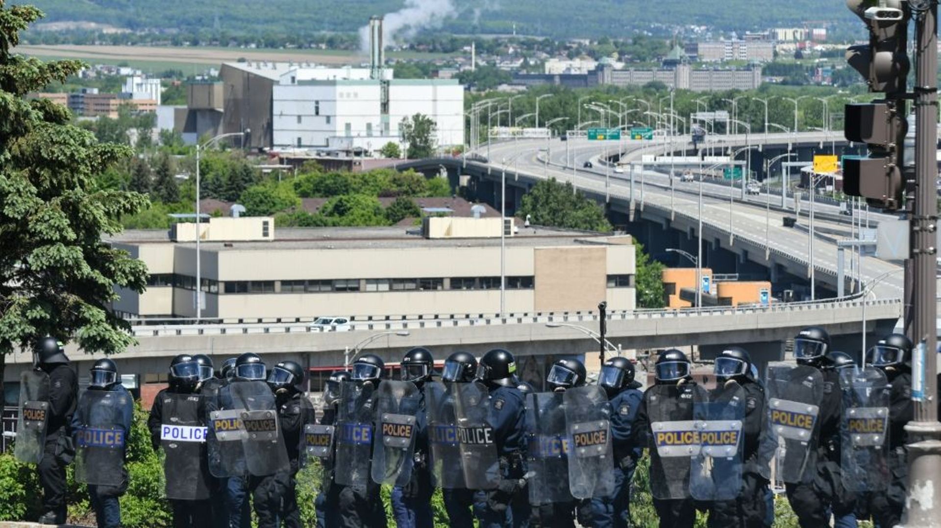 La police à Québec en marge du sommet du G7 qui se déroule à 140 kilomètres de là