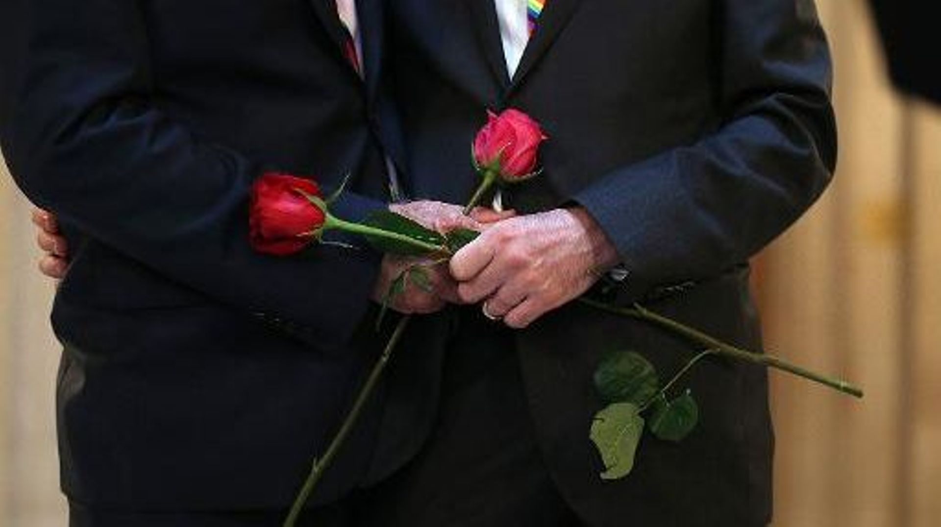 Un couple homosexuel se marie à la mairie de San Francisco, le 28 juin 2013
