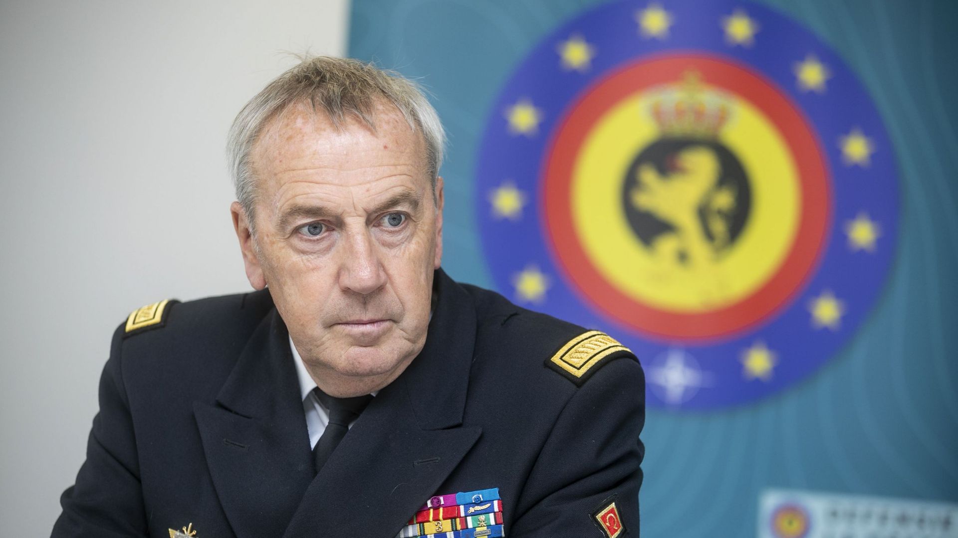 'Le mouvement de réparation (des forces armées) a été lancé' affirme le chef de la Défense, l'amiral Hofman