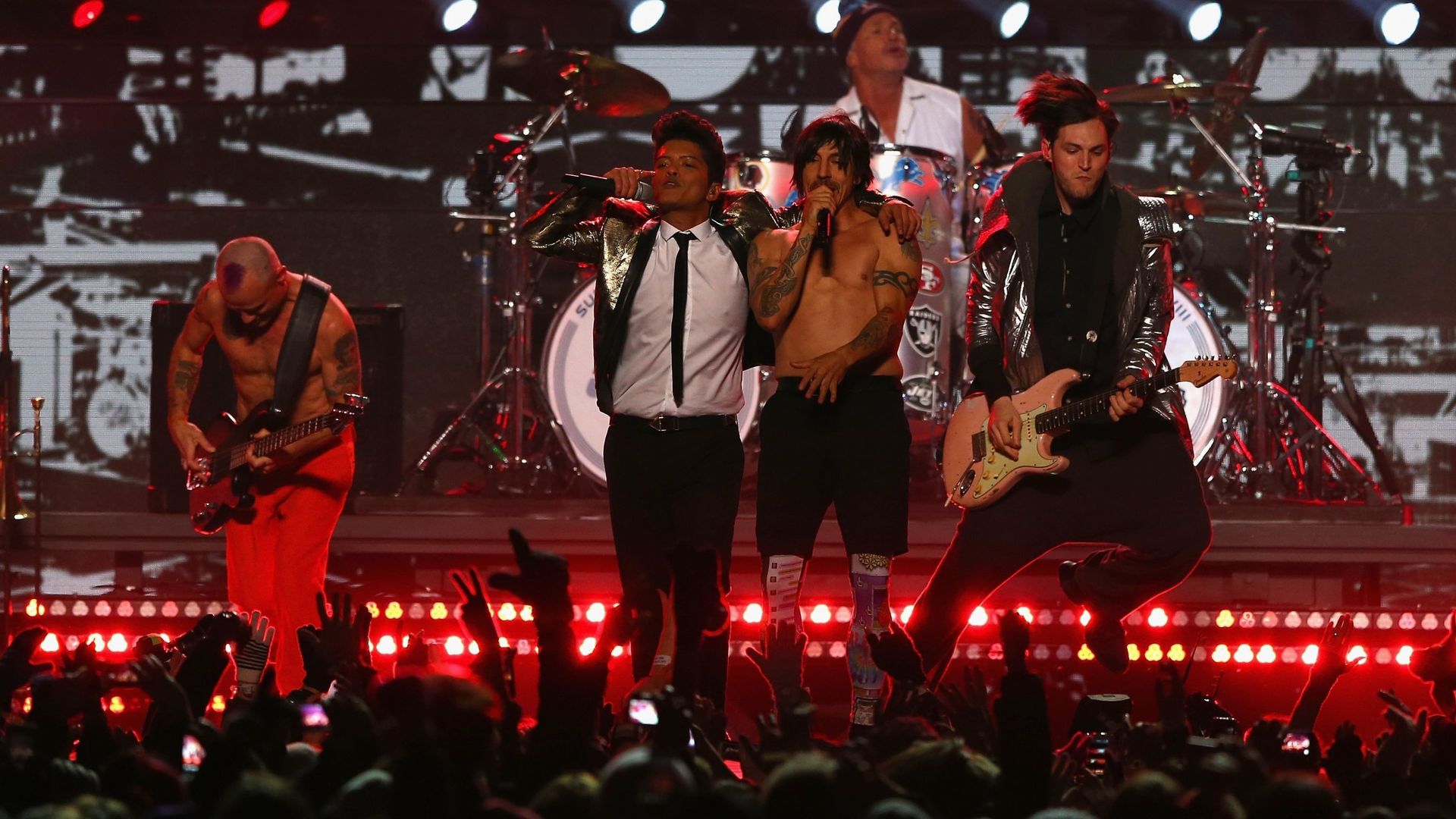 Red Hot Chili Peppers et Bruno Mars -