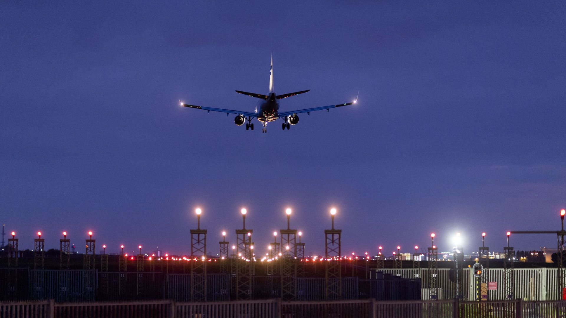 A flight from China, with no health restrictions, landed in Belgium this morning