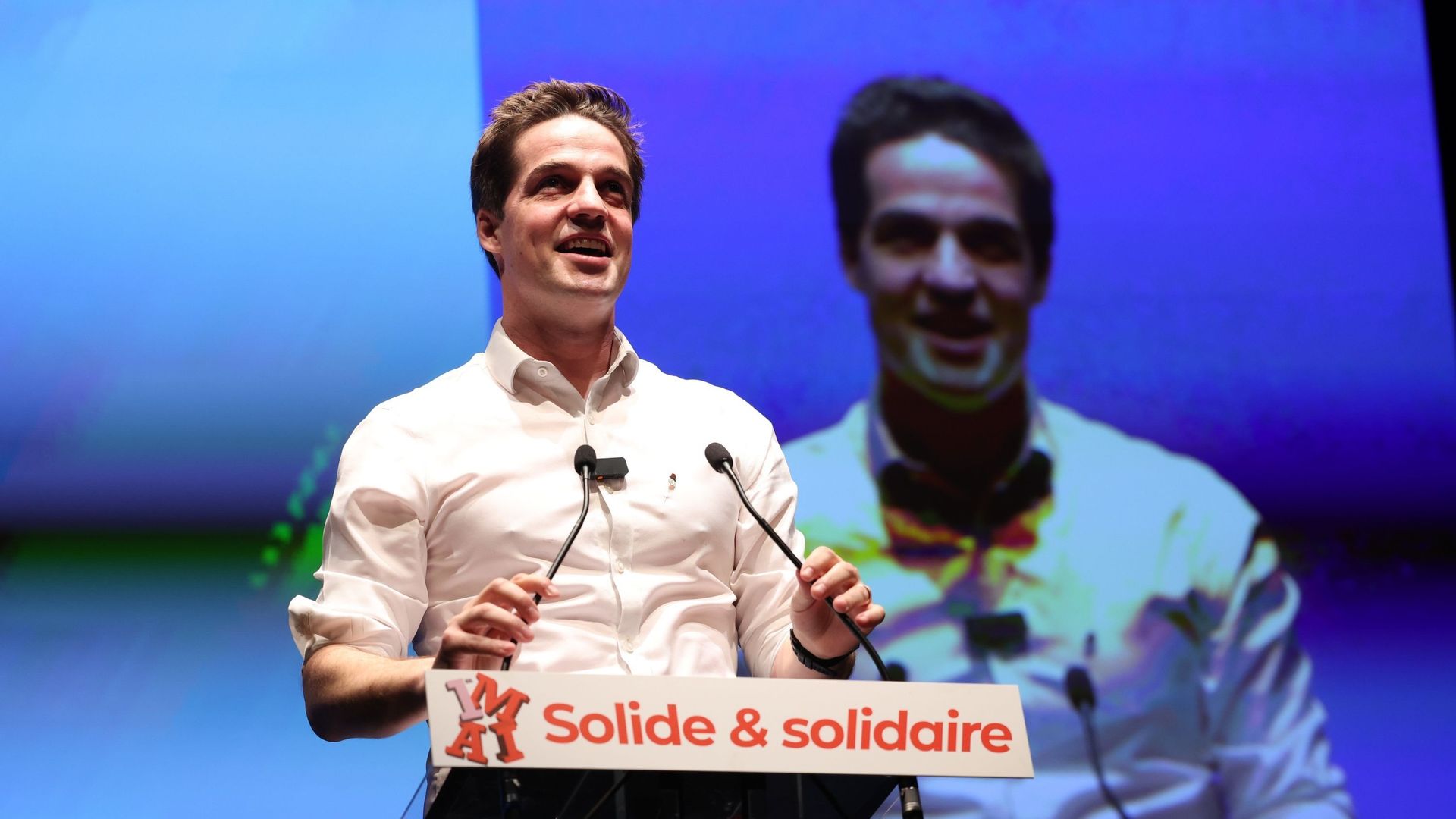 Thomas Dermine, bourgmestre de Charleroi, dénonce le compromis entre Infrabel et la commune de Linkebeek au sujet du RER