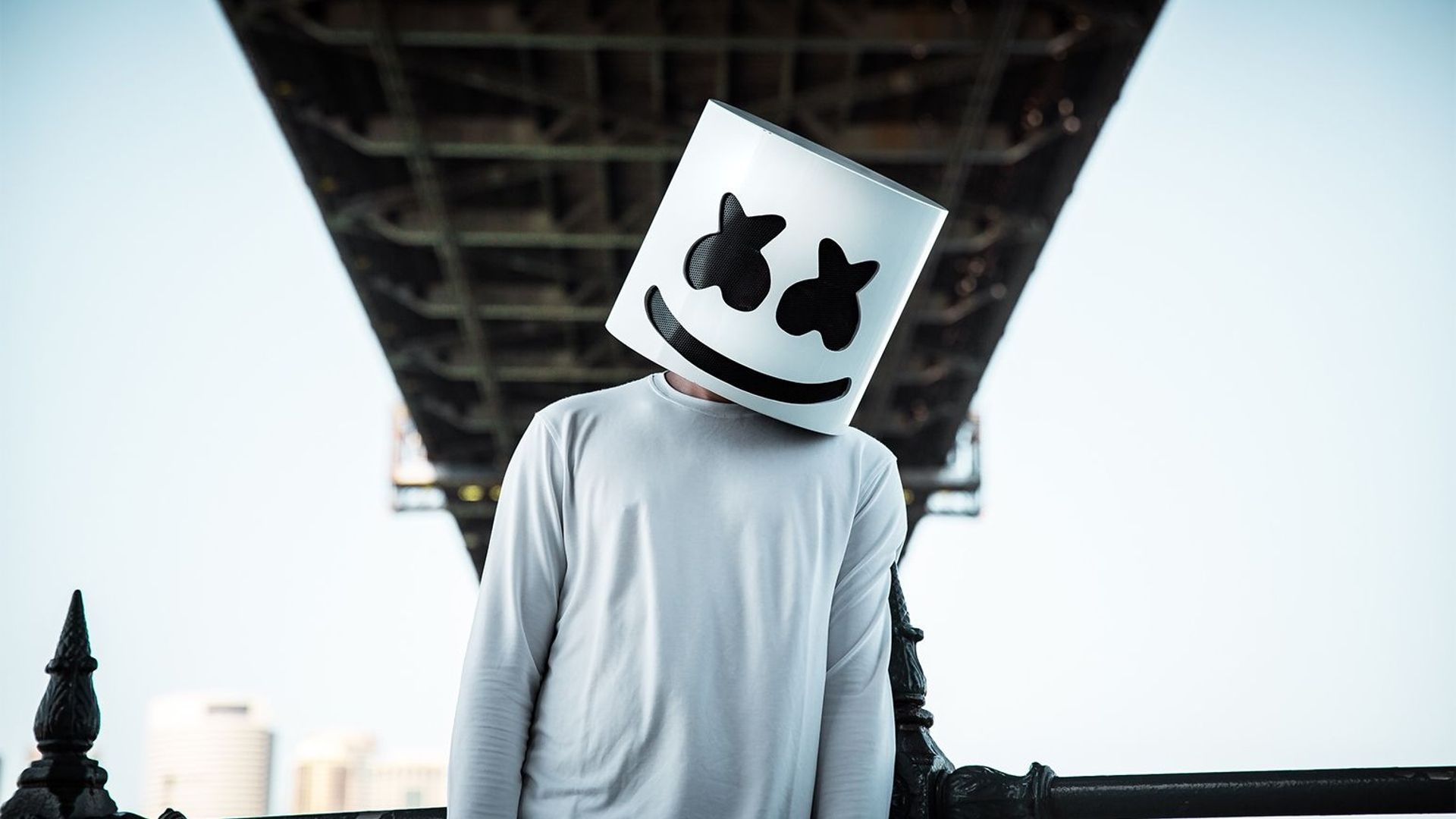 Marshmello dévoile sa collaboration inédite avec Lil Peep, récemment ...