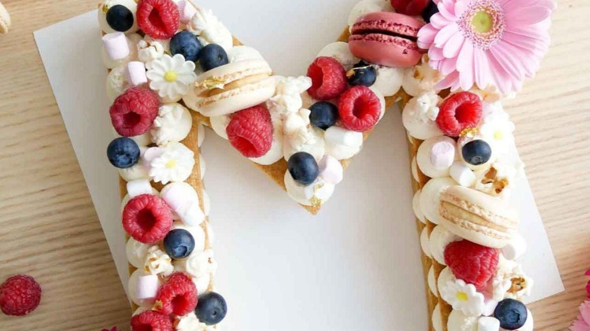 Letter cake