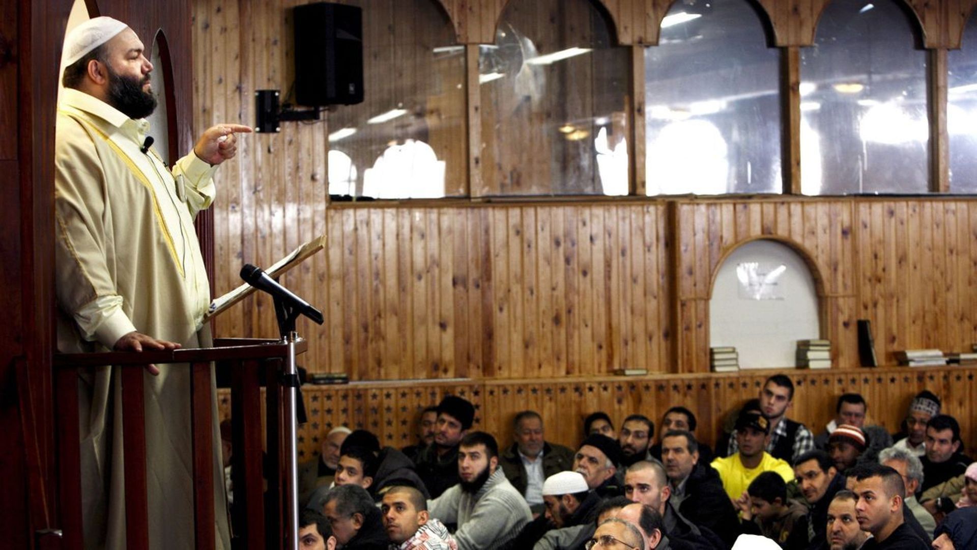 Un imam s'exprime dans la mosquée Mostafa Chendid de Copenhague le 15 février 2008 (illustration). 