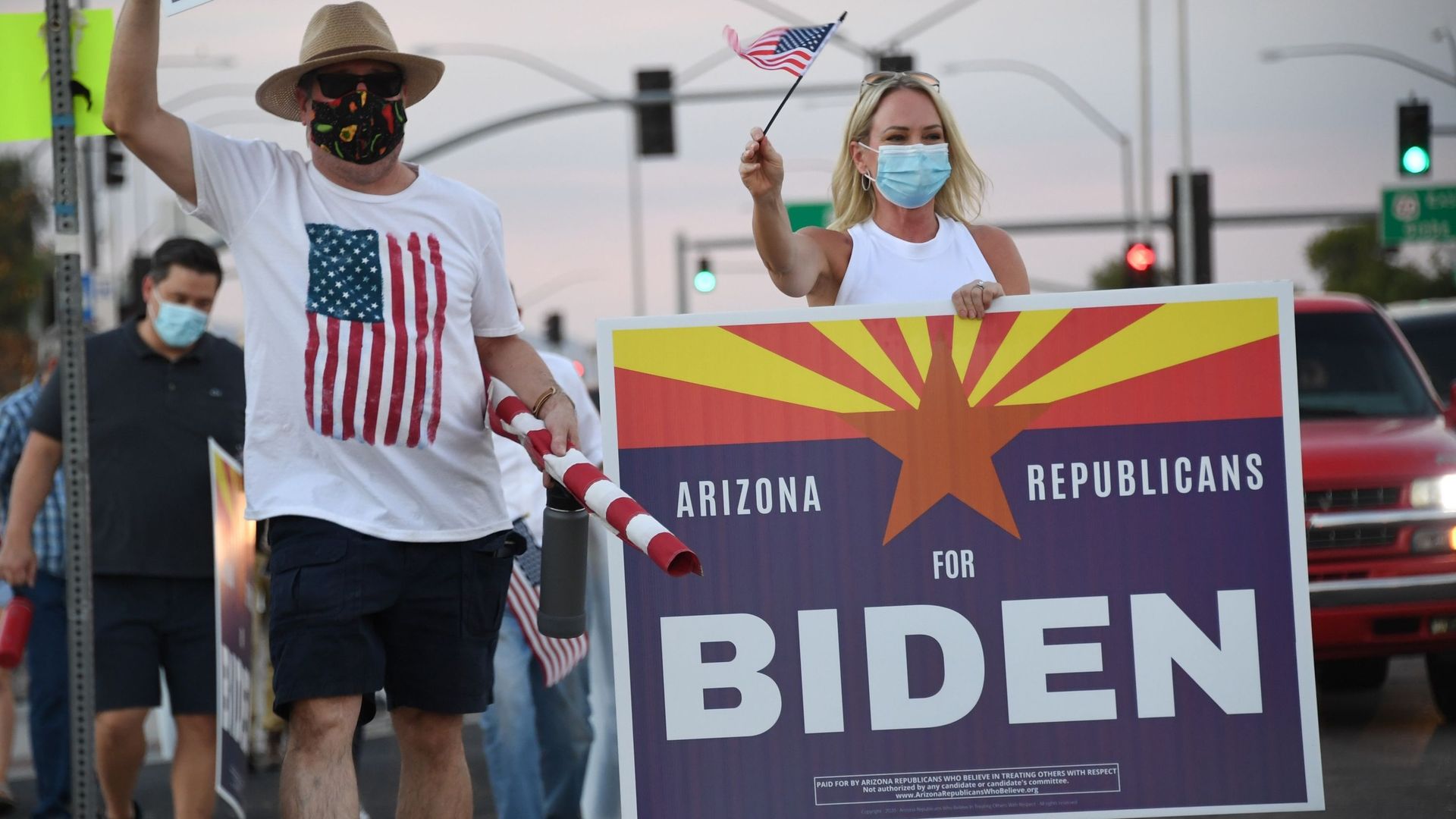 Des membres du mouvement "Arizona Republicans For Biden" manifestent à Phoenix, Arizona, le 16 octobre 2020.