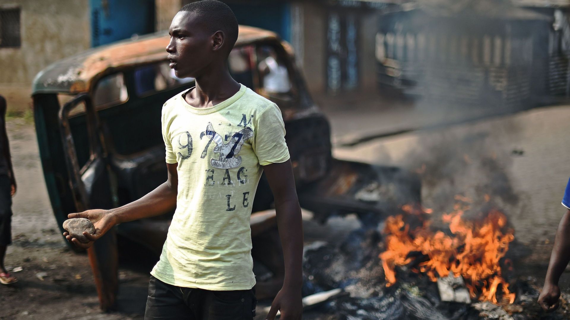Burundi: une démocratie en péril, "si les armes rentrent, c'est foutu!"