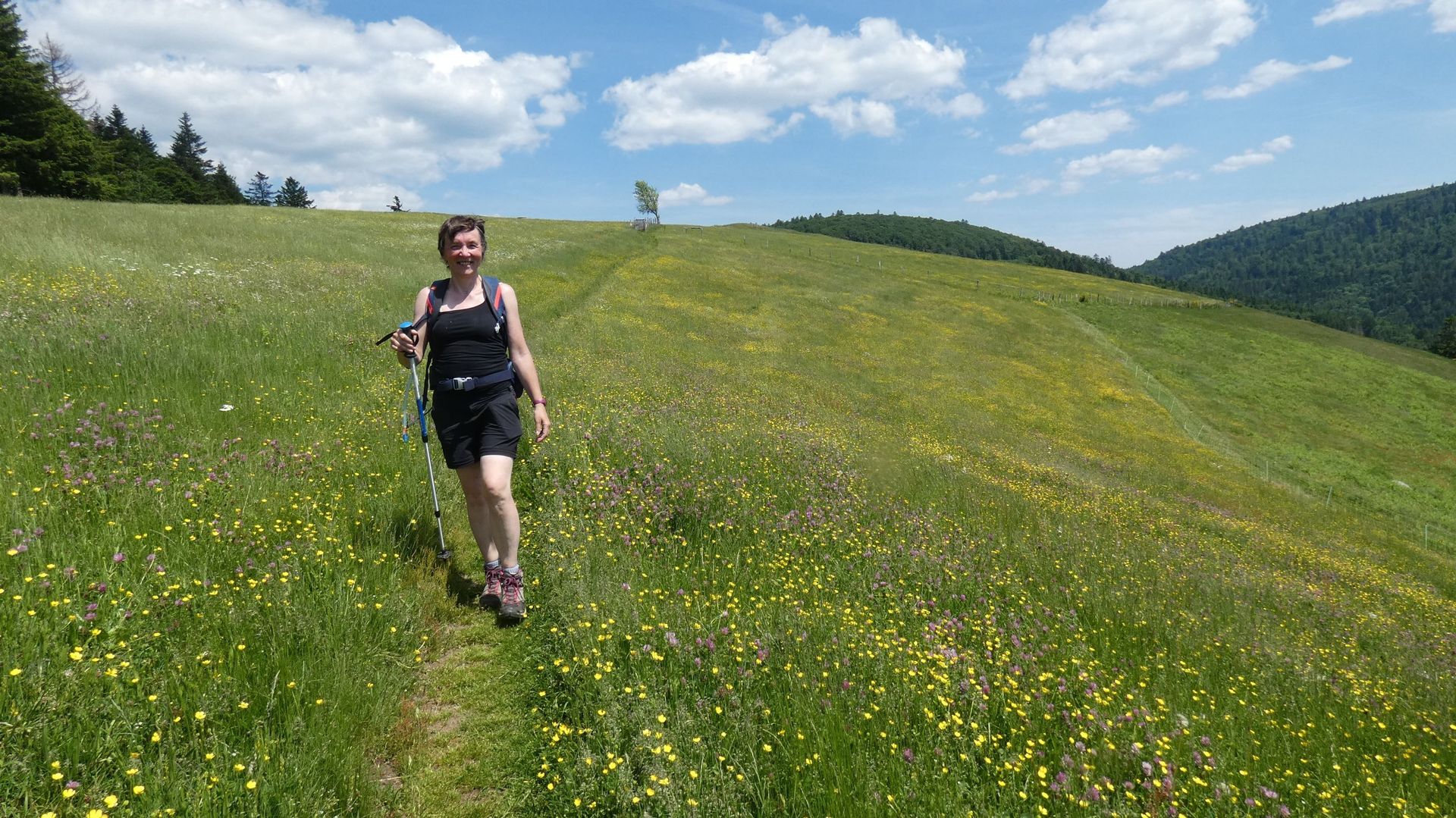 Virton: Annie Demarche va entamer une marche de 273 km avec son fils autiste