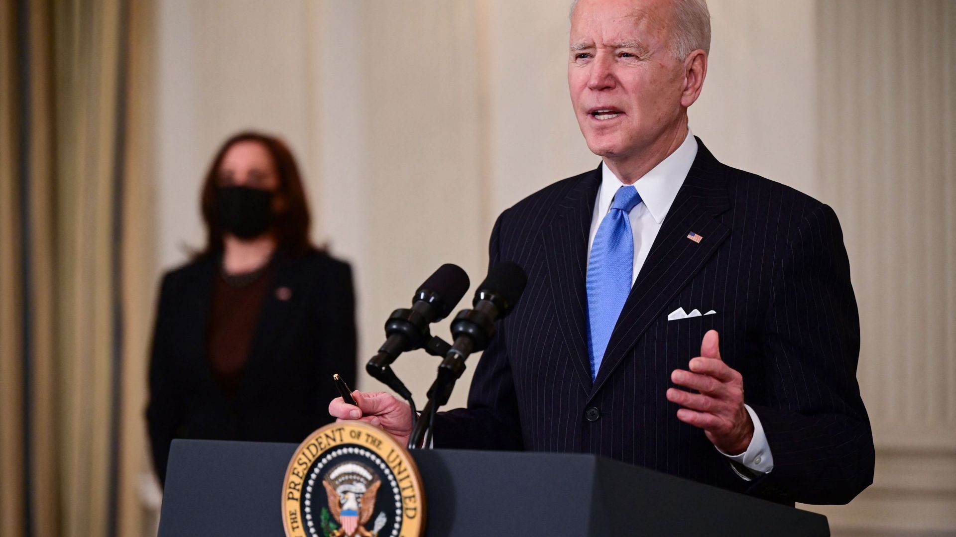 Joe Biden promet suffisamment de vaccins pour tous les adultes américains "d'ici fin mai"