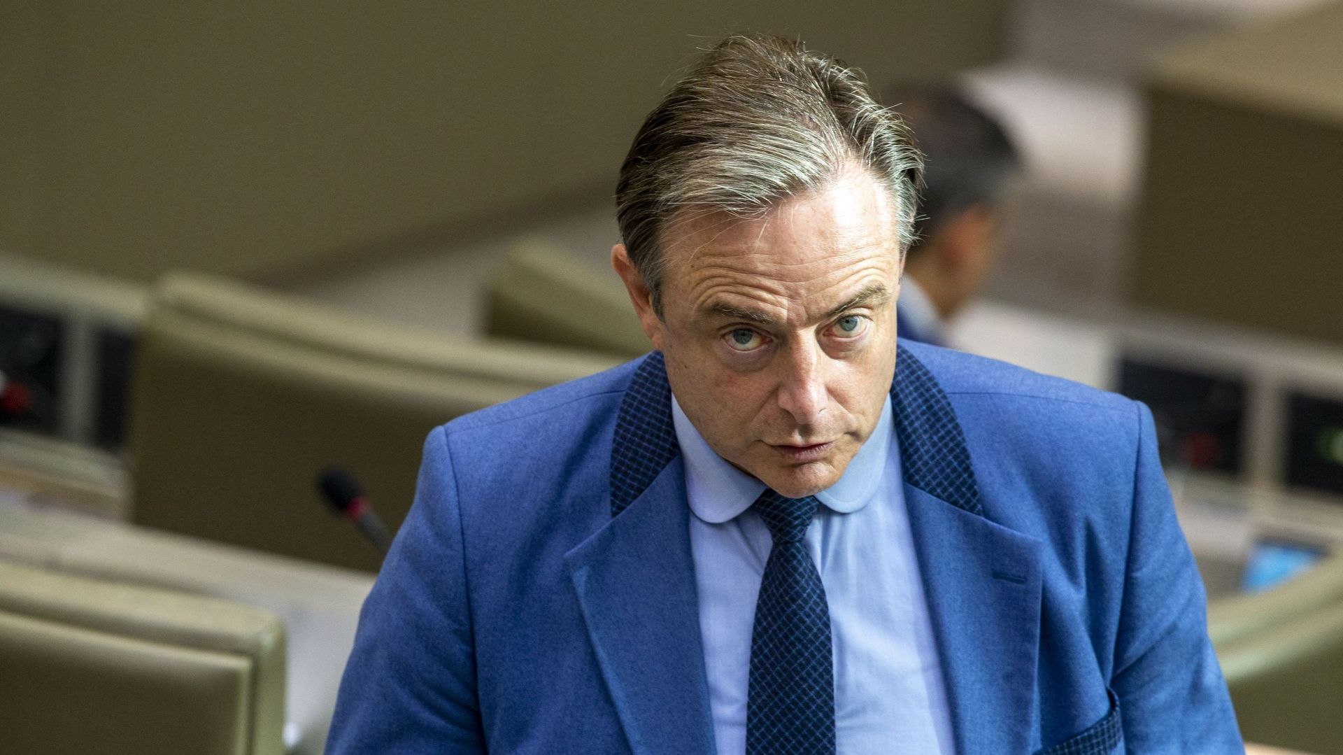Bart De Wever arrive à une session plénière du Parlement flamand le samedi 01 octobre 2022 à Bruxelles.