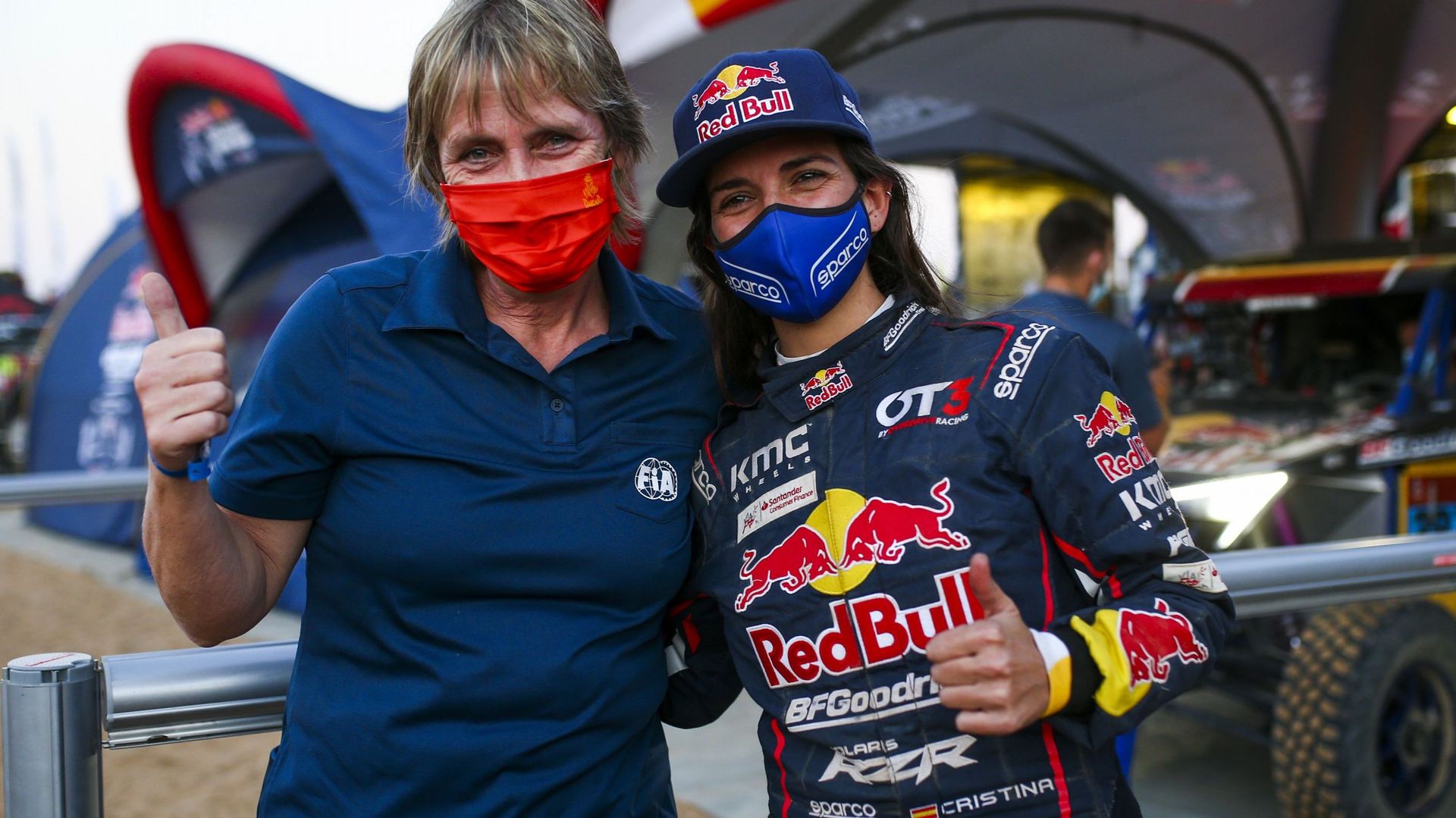 Jutta Kleinschmidt sur le Dakar 2021 avec Cristina Gutiérrez. L'Espagnole,dans la catégorie véhicules légers, est devenue la première femme à remporter une spéciale sur le Dakar depuis le dernier succès d'étape de l'Allemande en 2005.
