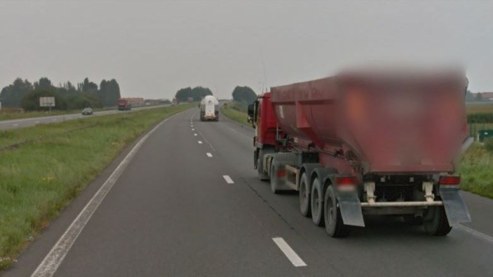 Blocage de l'A17 Tournai-Courtrai suite à une collision entre deux camions
