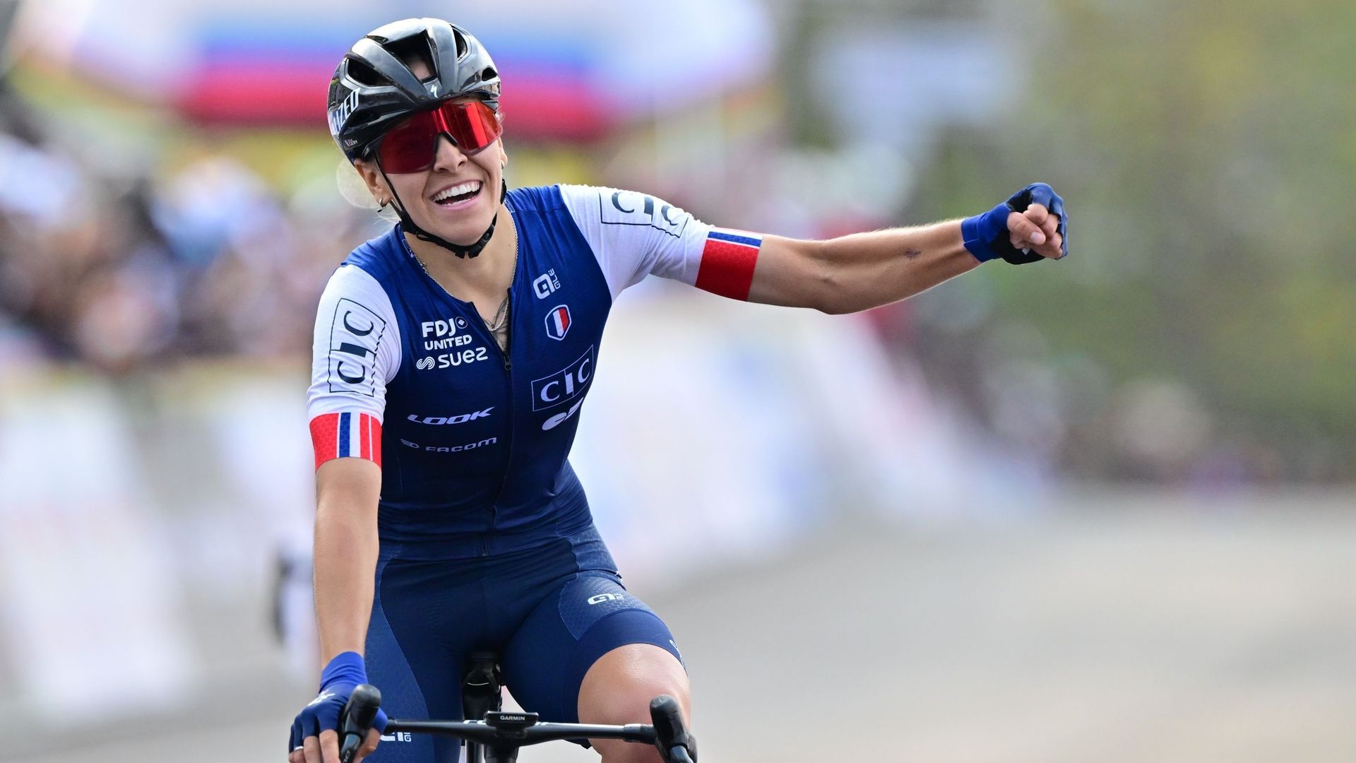 Mondiaux de cyclisme : la Française Célia Gery remporte le titre mondial chez les espoirs, Lore De Schepper 8e