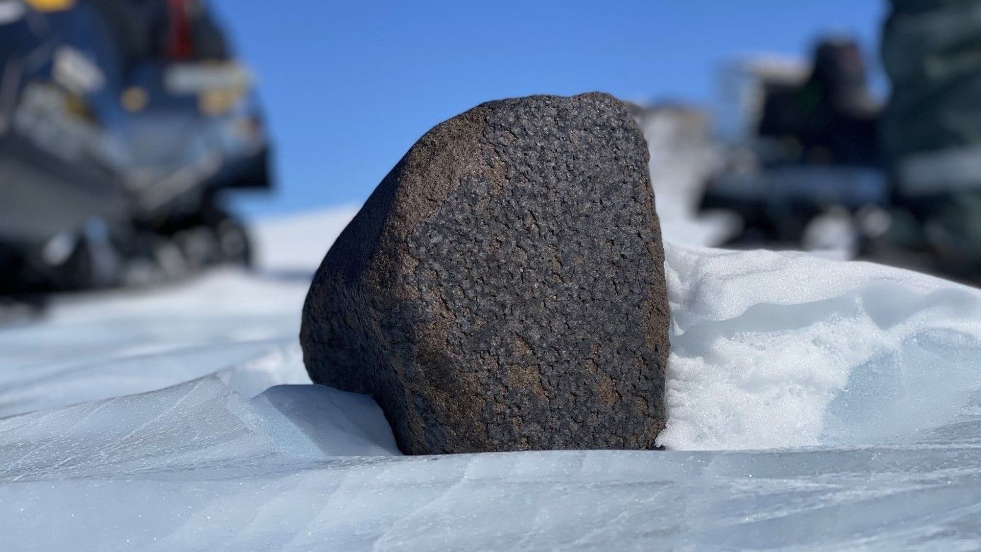 Un team scientifico internazionale guidato da un geologo belga ha scoperto un meteorite di 7,6 kg in Antartide