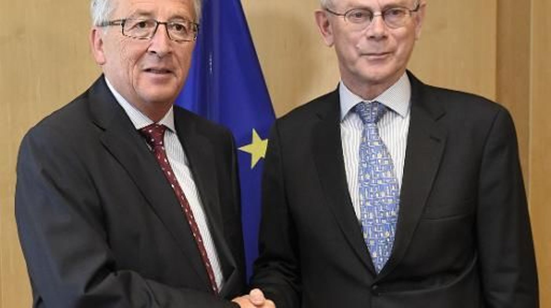 Le président de la commission européenne désigné jean-Claude Juncker (g) et le président du conseil européen Herman van Rompuy, à Bruxelles le 3 juillet 2014