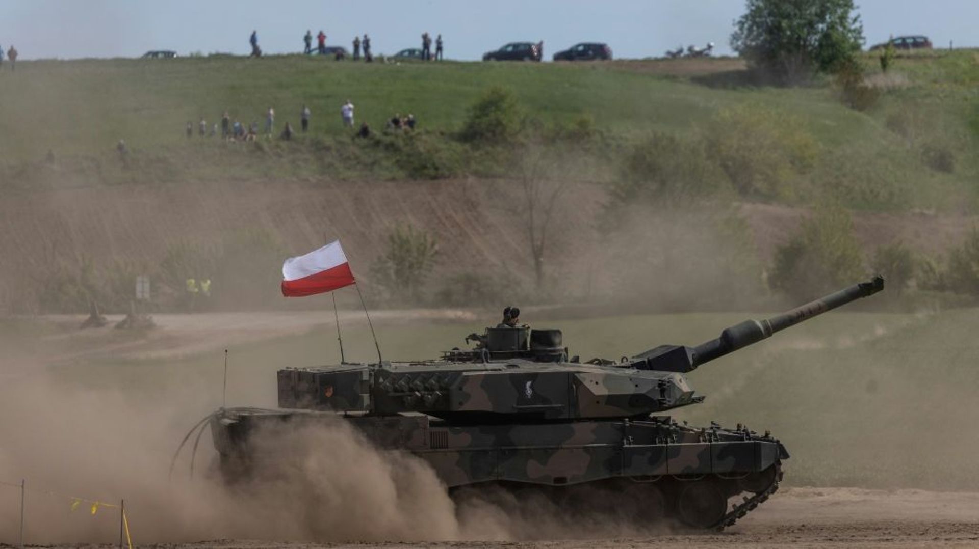 Un char Leopard de l'armée polonaise pendant des manoeuvres à Nowogard (Pologne), le 19 mai 2022