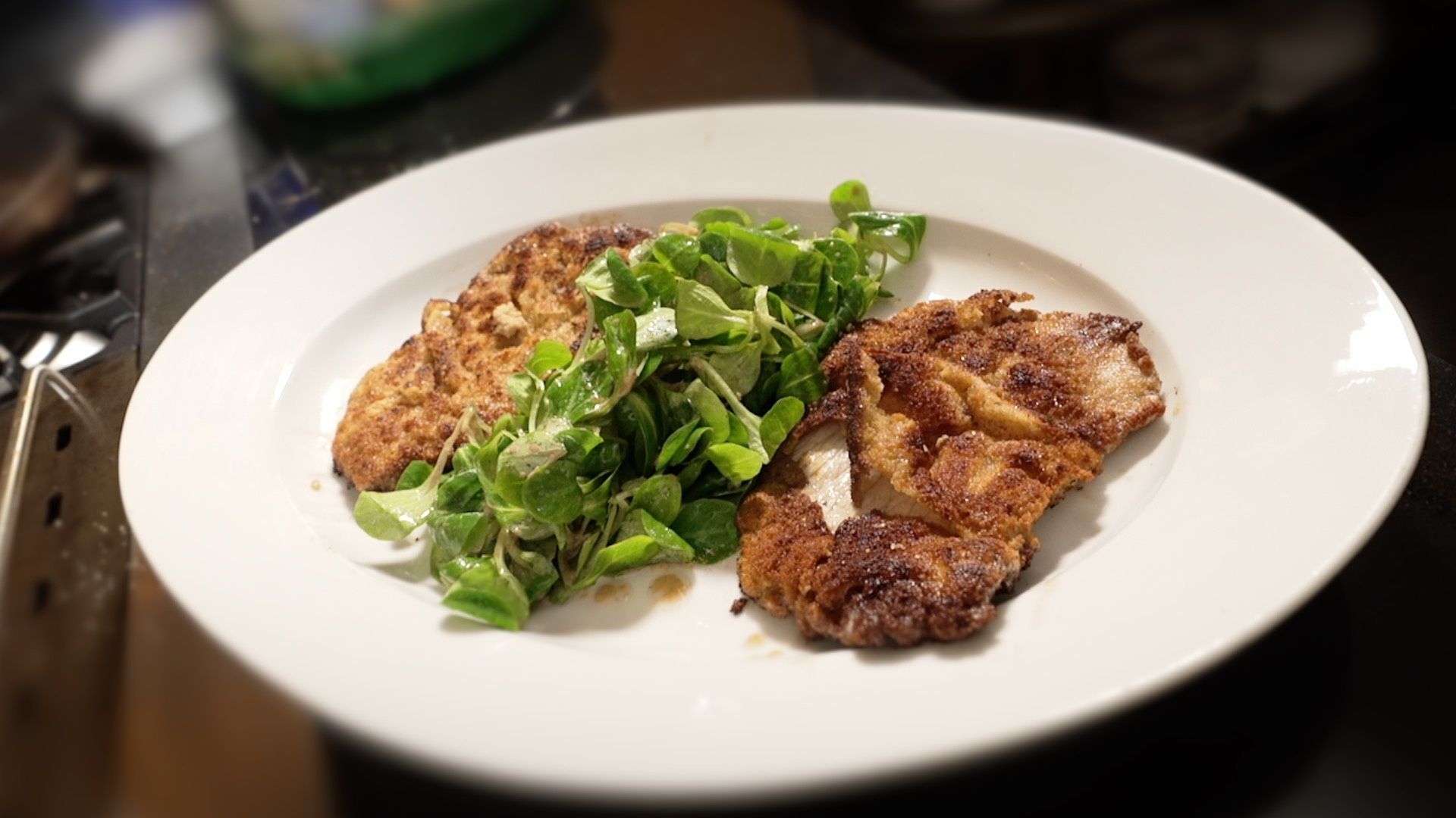 Histoire et recette de la côte de veau à la milanaise - RTBF Actus