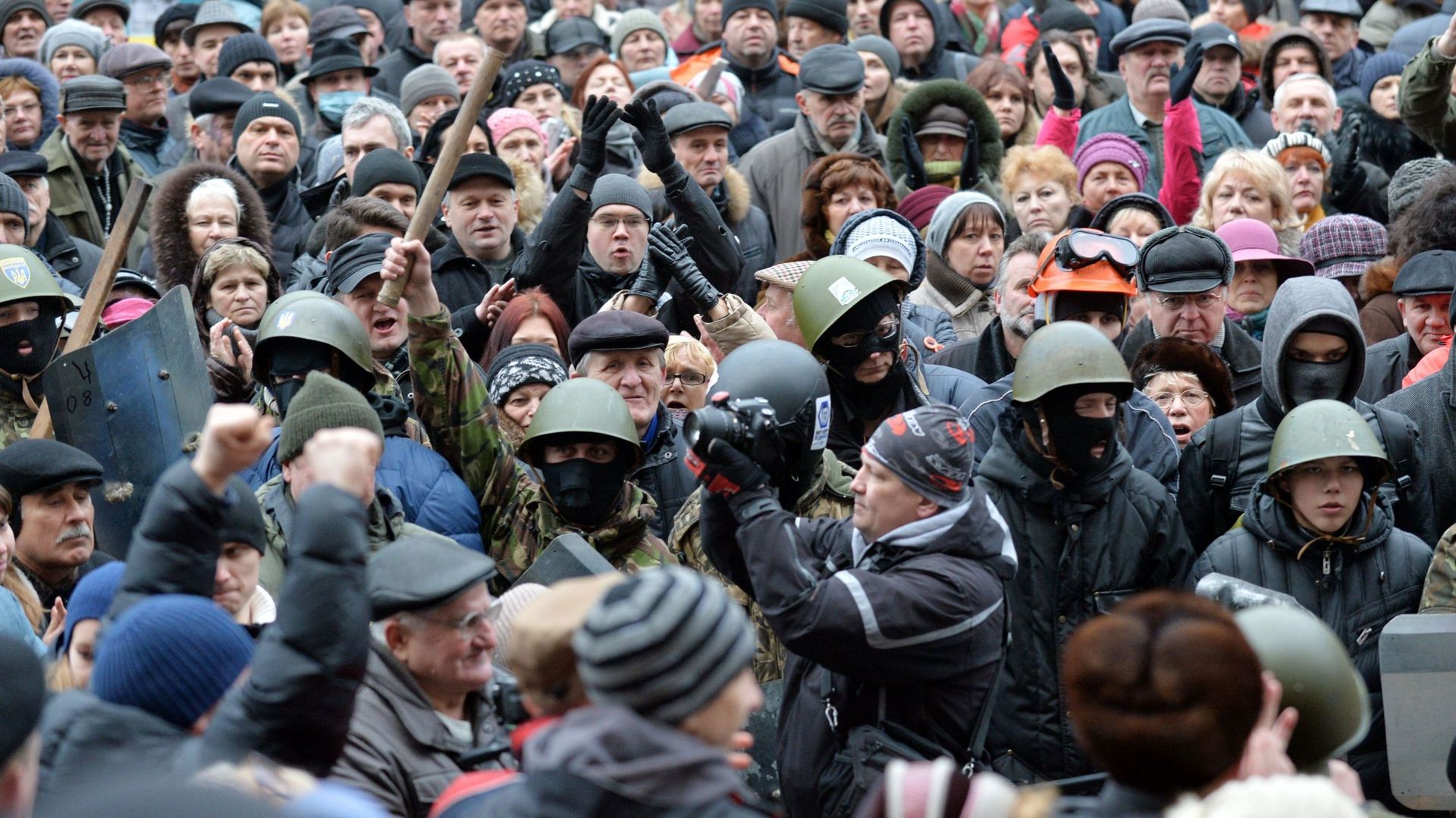 ukraine-un-millier-de-manifestants-pour-demander-l-amnistie